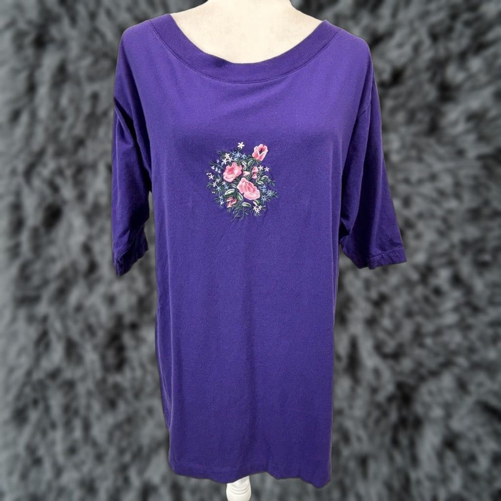 Victoria's Secret VINTAGE Victoria's Secret Purple Floral Embroidered Short Sleeve Sleep Shirt Small Women Size S / US 4 / IT 40 - 1 Thumbnail