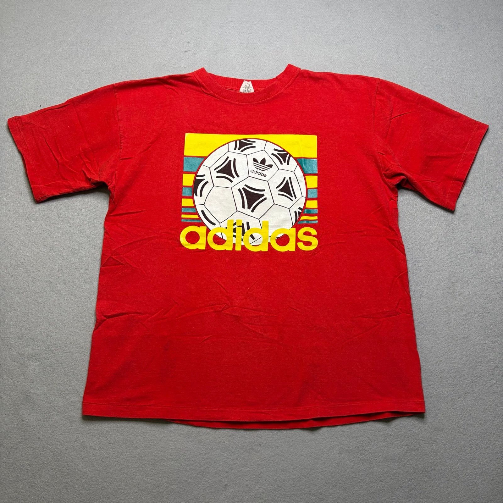 Adidas Vintage Adidas Soccer Ball Graphic T Shirt Men’s XL Red 90s Size US XL / EU 56 / 4 - 1 Thumbnail
