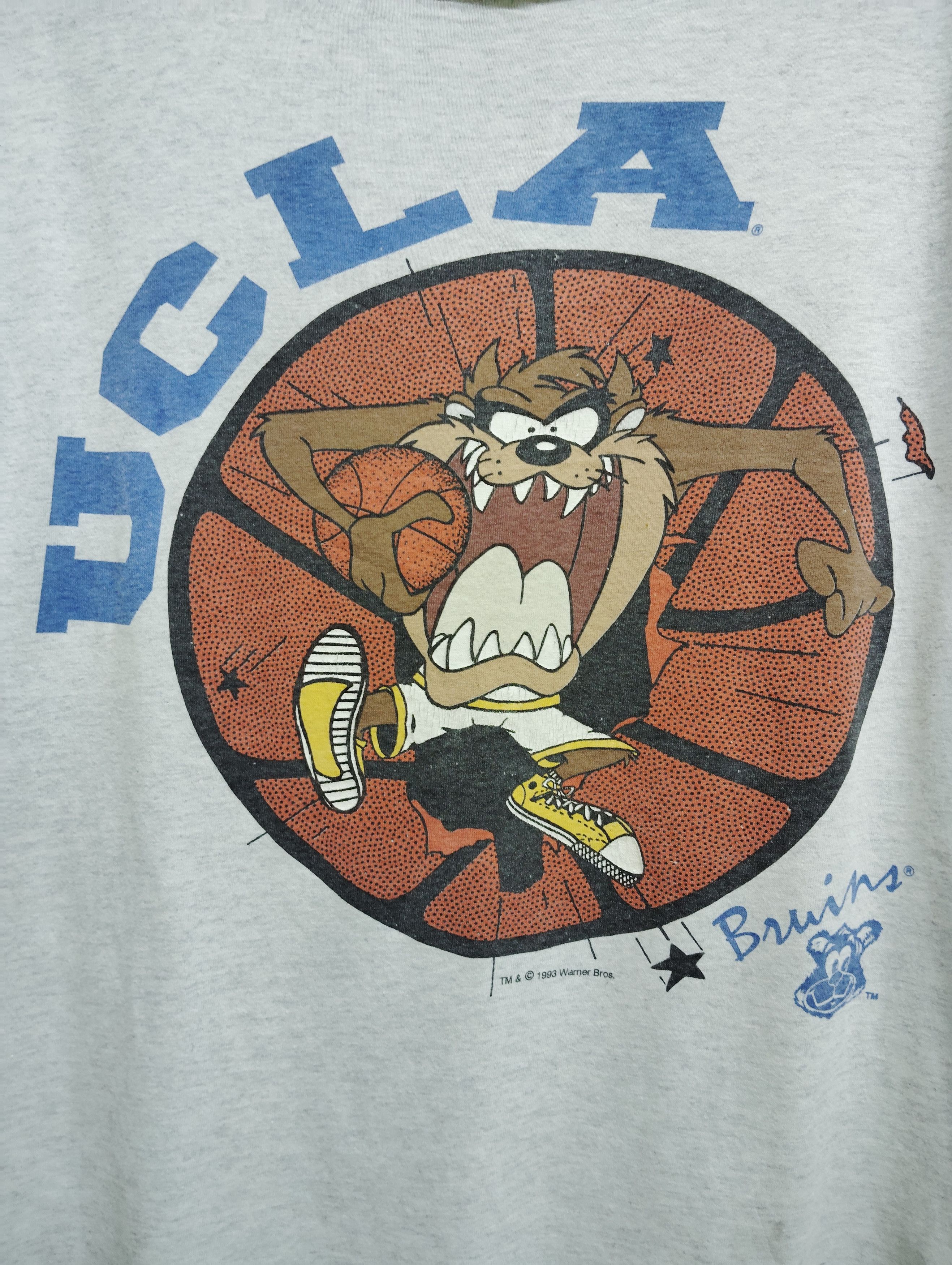 Warner Bros TASMANIAN DEVILS BIG PRINT UCLA BRUINS T-SHIRT Size US L / EU 52-54 / 3 - 1 Thumbnail