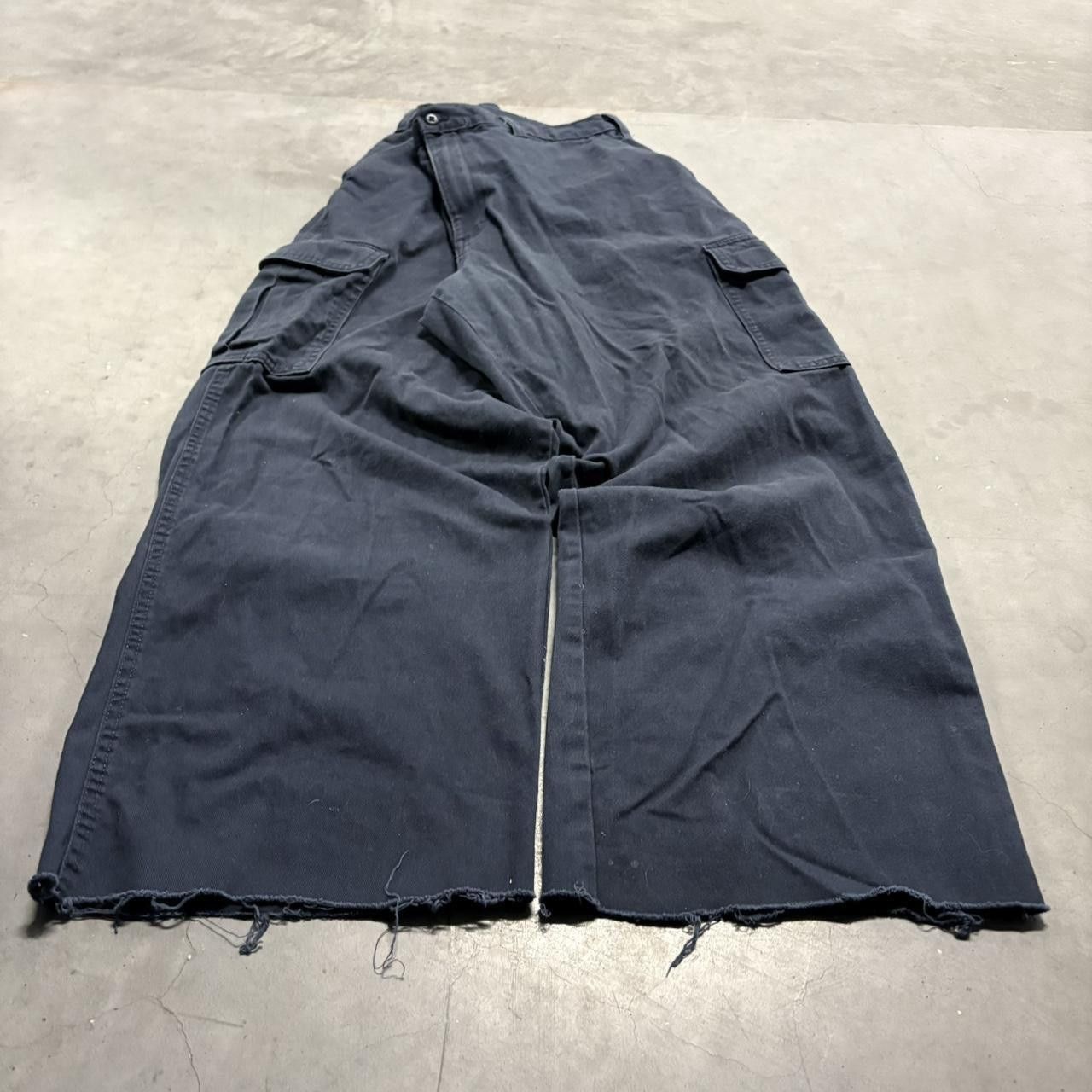 Vintage Crazy Vintage Y2K/2000s Super Baggy Wideleg Navy Blue Dickies Cargo Pants! Size US 36 / EU 52 - 3 Thumbnail