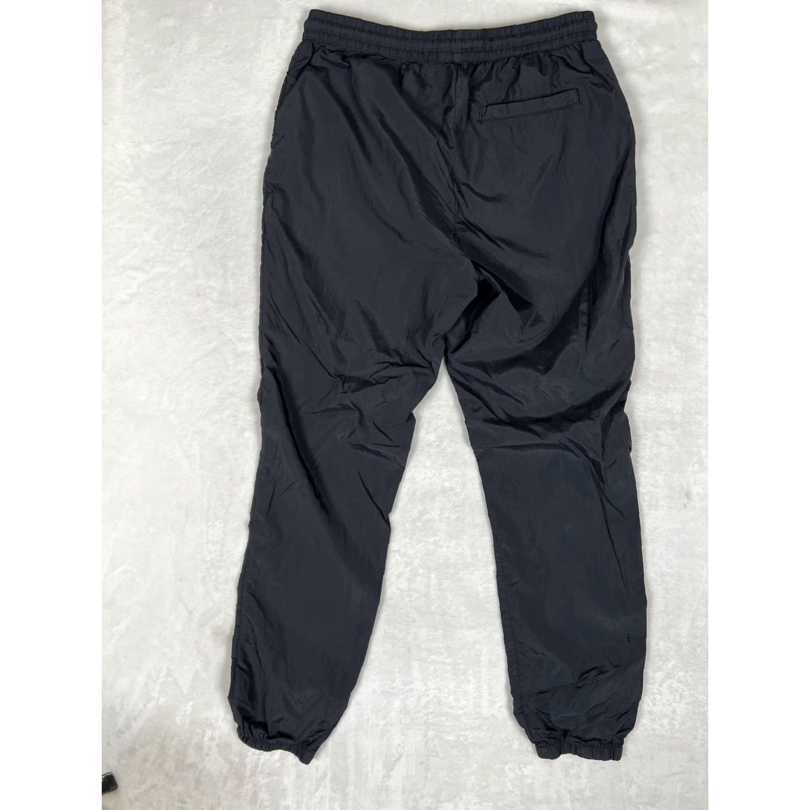 Oakley VTG Oakley Jogger Pants Mens Small Black Nylon Elastic Cuff Drawstring Pockets Regular Fit 90s Size US 29 - 6 Thumbnail