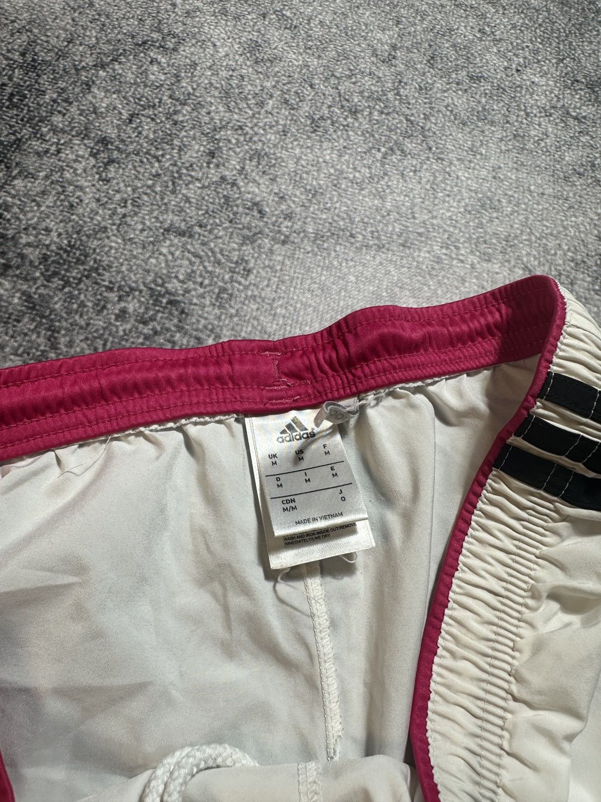 Adidas Vintage Adidas Real Madrid 7 Ronaldo Shorts Blokecore USA M Size US 32 / EU 48 - 6 Thumbnail
