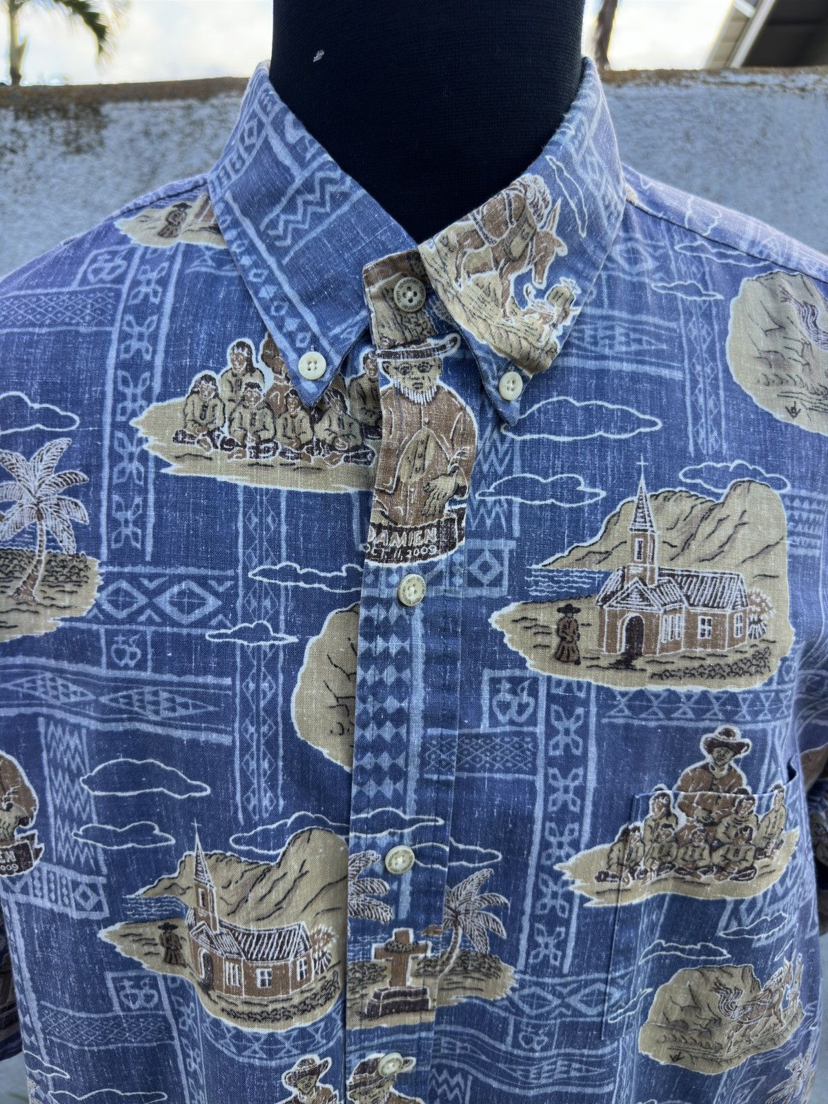 Reyn Spooner RARE Reyn Spooner Father Damien Hawaiian Shirt Men's XXL Size XXL / US 16-18 / IT 52-54 - 3 Thumbnail