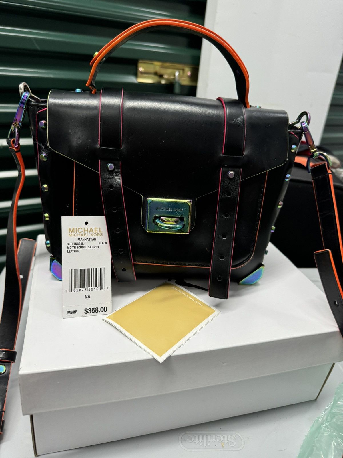 Michael Kors Michael Kors Manhattan Medium Contrast-Trim Leather Satchel Size ONE SIZE - 1 Thumbnail