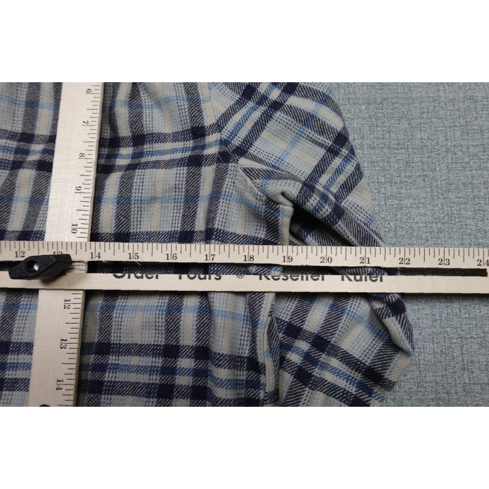 Pendleton Pendleton Button-Up Shirt Mens Medium Gray Plaid Wool Flannel 80s USA Sportsman Size US L / EU 52-54 / 3 - 7 Thumbnail