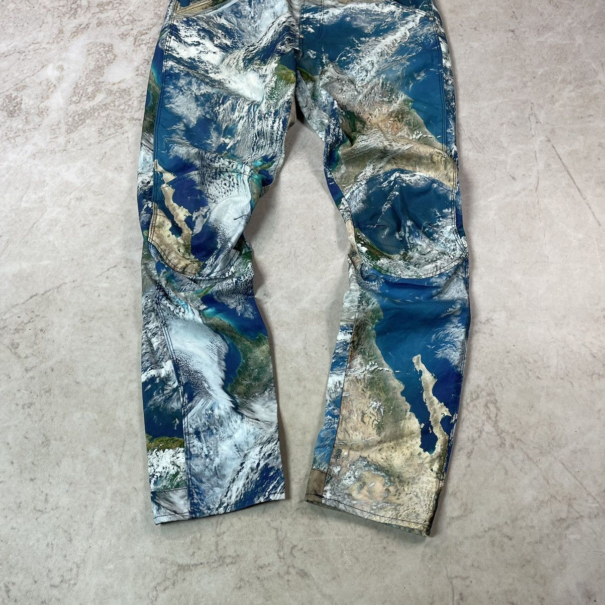 G-Star × Pharrell G-Star Raw x Pharrell Williams Elwood Tapered Double Knee Size US 32 / EU 48 - 4 Thumbnail