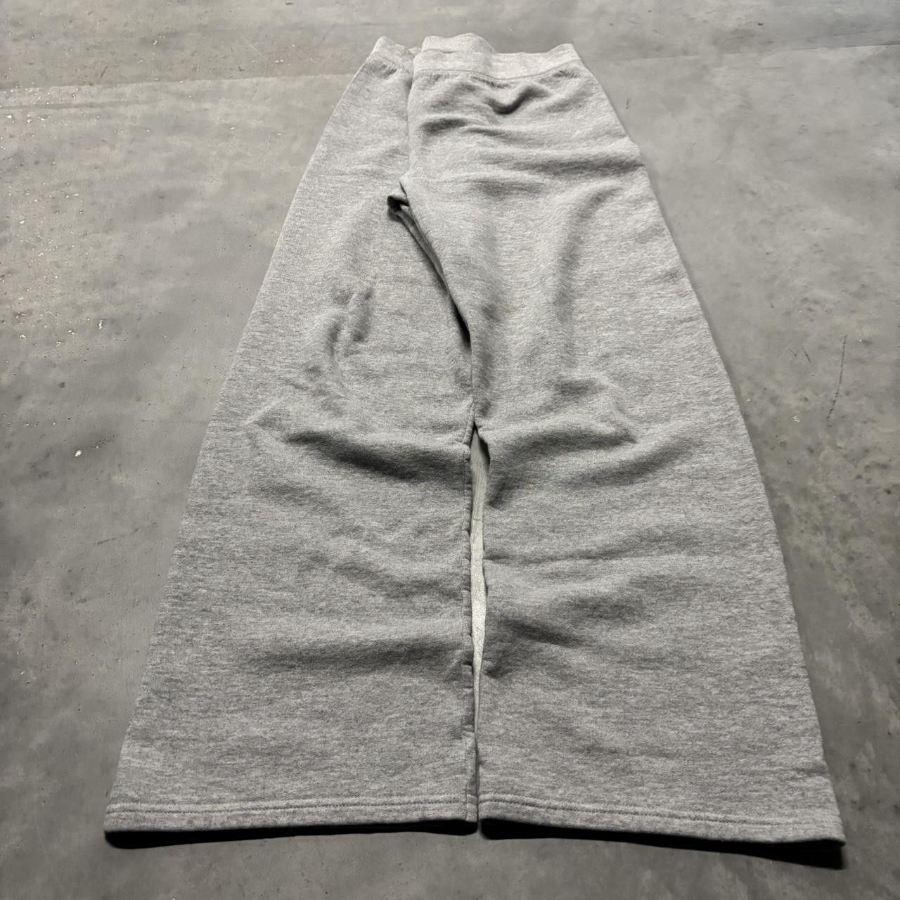 Japanese Brand × Vintage Crazy Vintage Y2K/2000s Light Grey Skater Essential Sweatpants! Size US 32 / EU 48 - 3 Thumbnail