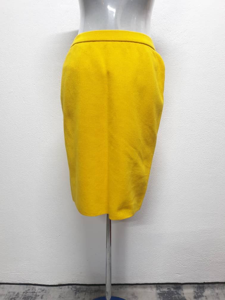 Yves Saint Laurent Yves Saint Laurent yellow Colour Luxury Skirt Size 28" / US 6 / IT 42 - 8 Thumbnail