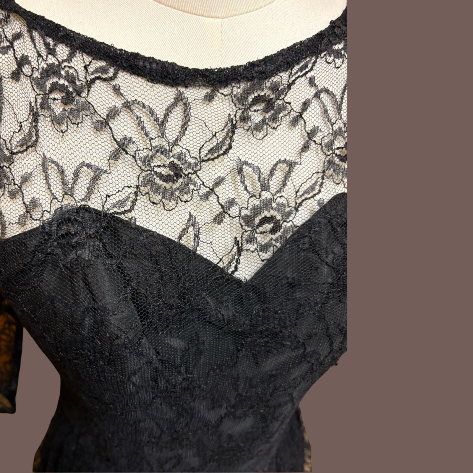 Vintage VTG 1950s Black Floral Lace Fit & Flare Cocktail Dress Sz XS Size XS / US 0-2 / IT 36-38 - 4 Thumbnail