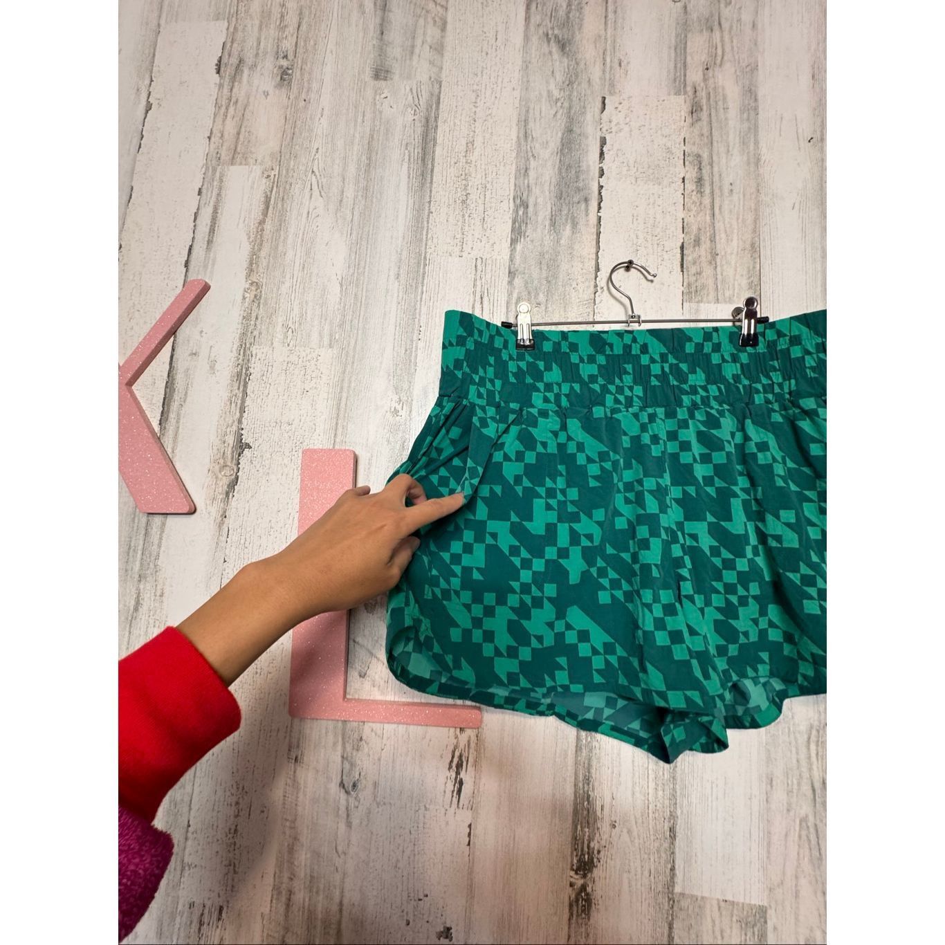 Other JoyLab Green Geometric Active Shorts Women’s XL High Waist W Size 38" / US 16 / IT 52 - 10 Thumbnail