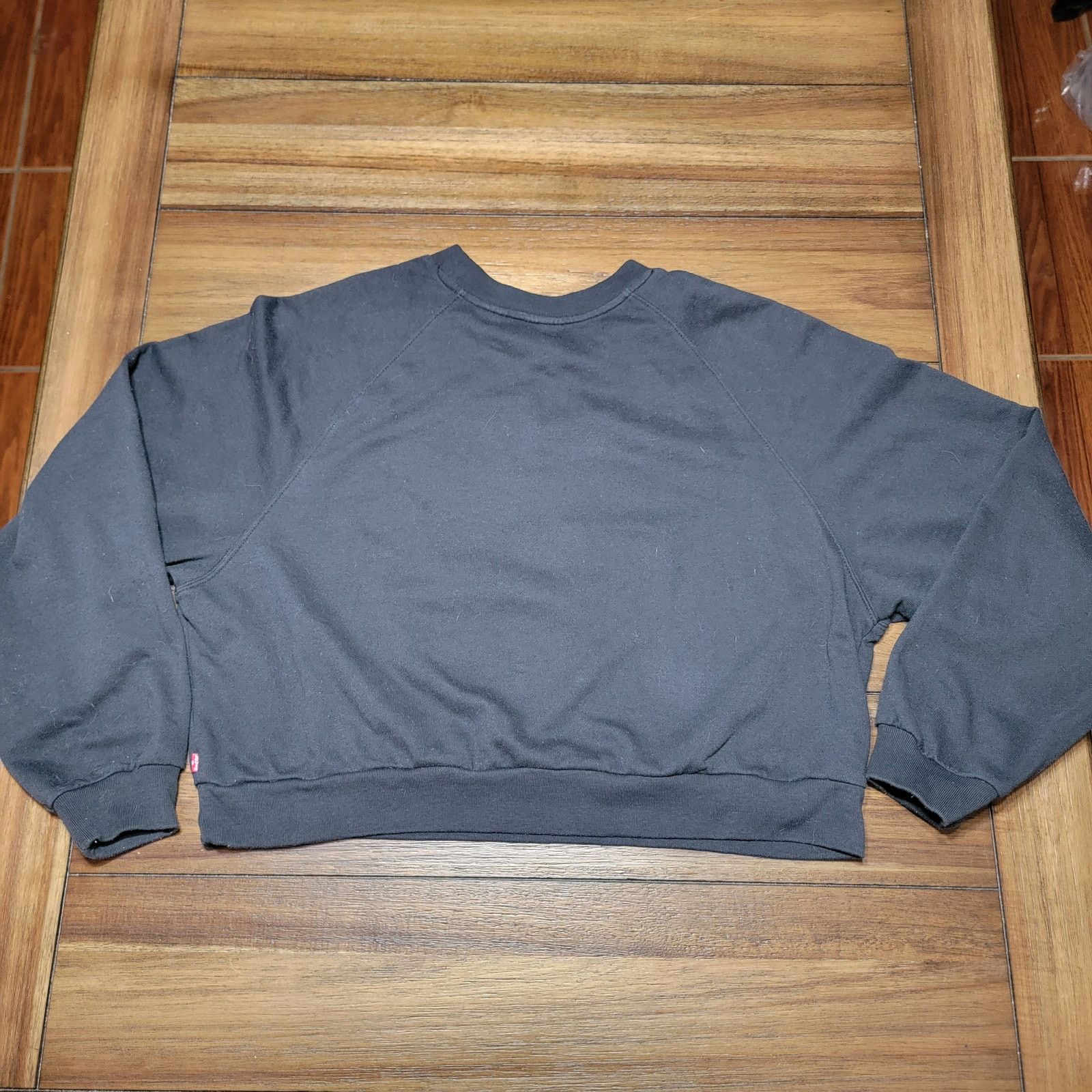 Levi's Levis LS Black Crop Sweatshirt - Size Medium Size M / US 6-8 / IT 42-44 - 3 Thumbnail