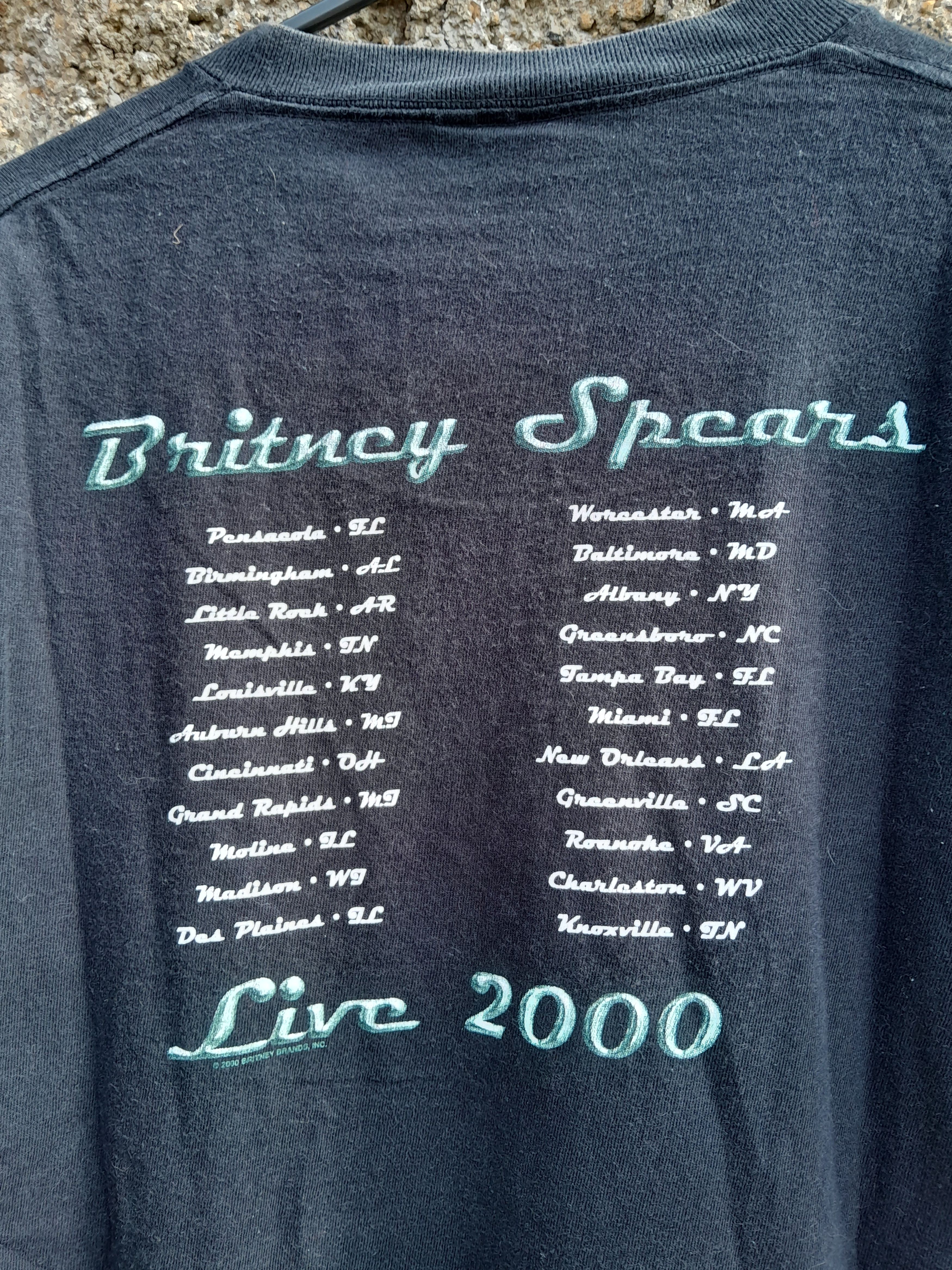 Other Vintage Britney Spears Live 2000 T Shirt Size US M / EU 48-50 / 2 - 4 Thumbnail
