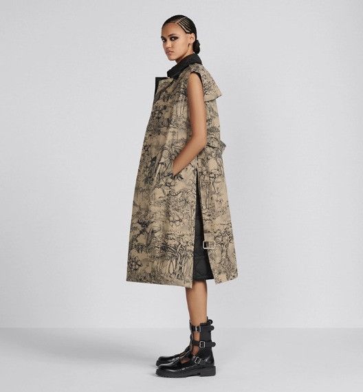 o1w1db10824 2-in-1 Sleeveless Coat in Beige Black