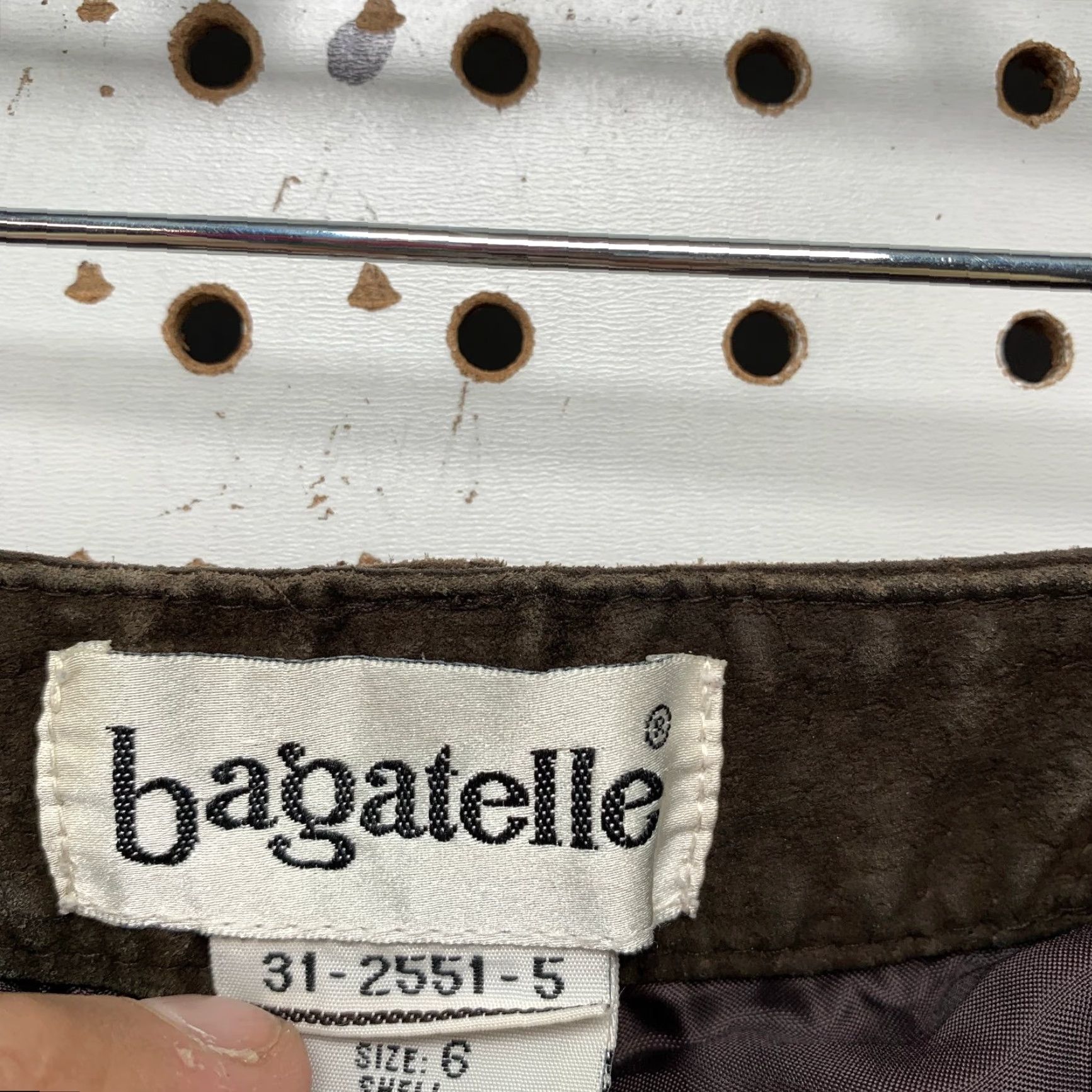 Vintage VINTAGE Bagatelle Suede Pants Womens Size 6 Brown Fits 26x28 Genuine Leather Size 28" / US 6 / IT 42 - 6 Thumbnail