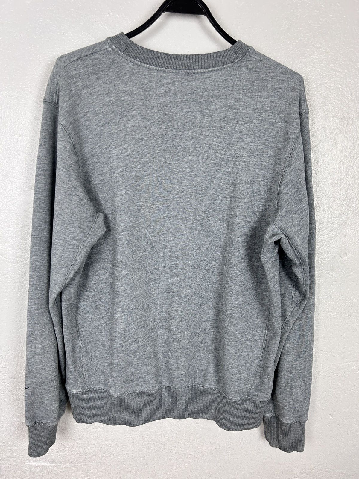 Nike 00s Vintage Nike Sportswear Y2K Center Logo Sweatshirt Size US M / EU 48-50 / 2 - 6 Thumbnail