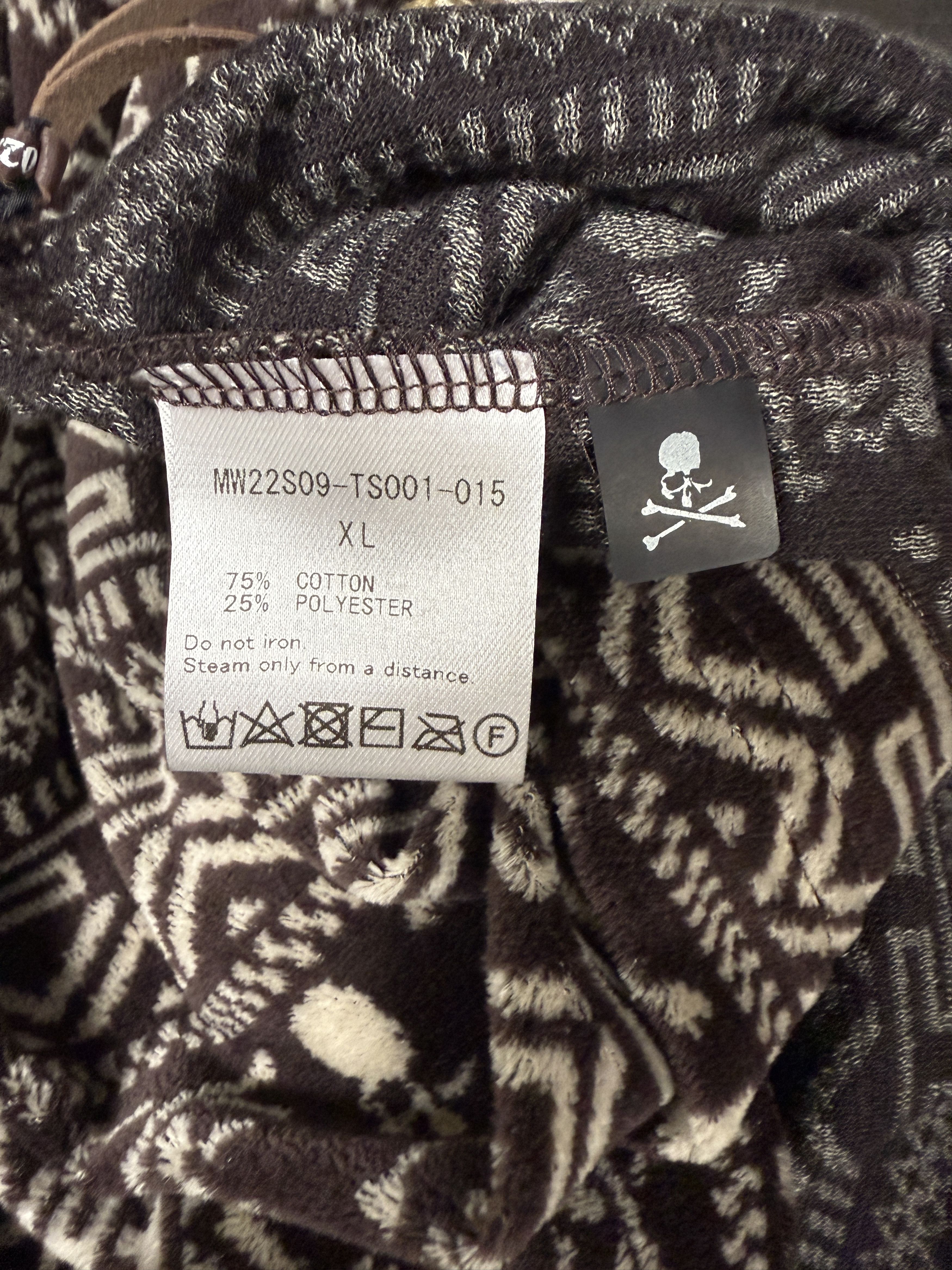 Mastermind World $643 Mastermind World Tribal Skull Velour Tee Size US XL / EU 56 / 4 - 8 Thumbnail