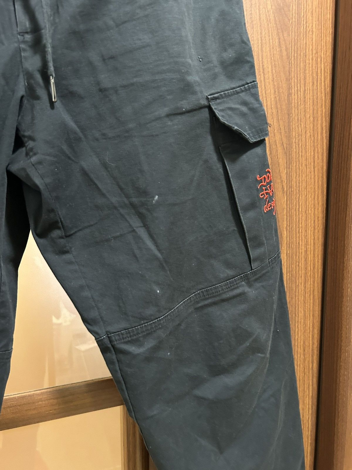 Ed Hardy vintage 2000’s Ed Hardy Roar Tiger Cargo Pants retro Y2K Size US 34 / EU 50 - 11 Thumbnail