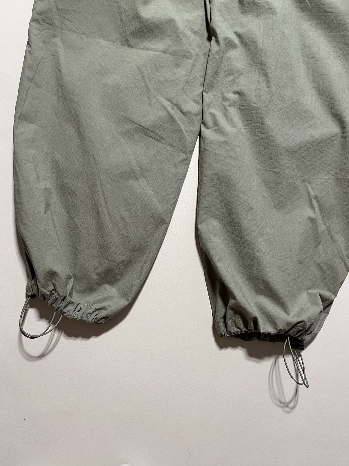 Japanese Brand Vintage Y2K nylon parachute pants streetwear Size US 34 / EU 50 - 9 Thumbnail