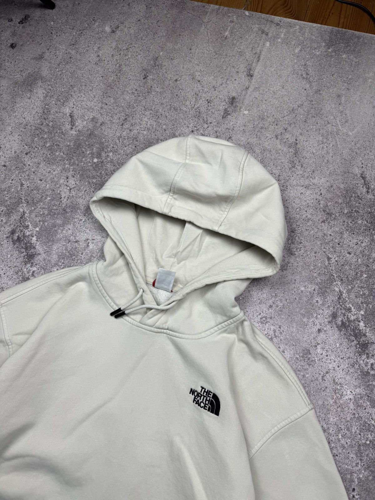 The North Face Vintage The North Face Hoodie Sweatshirt Large White Rare Size US L / EU 52-54 / 3 - 2 Thumbnail