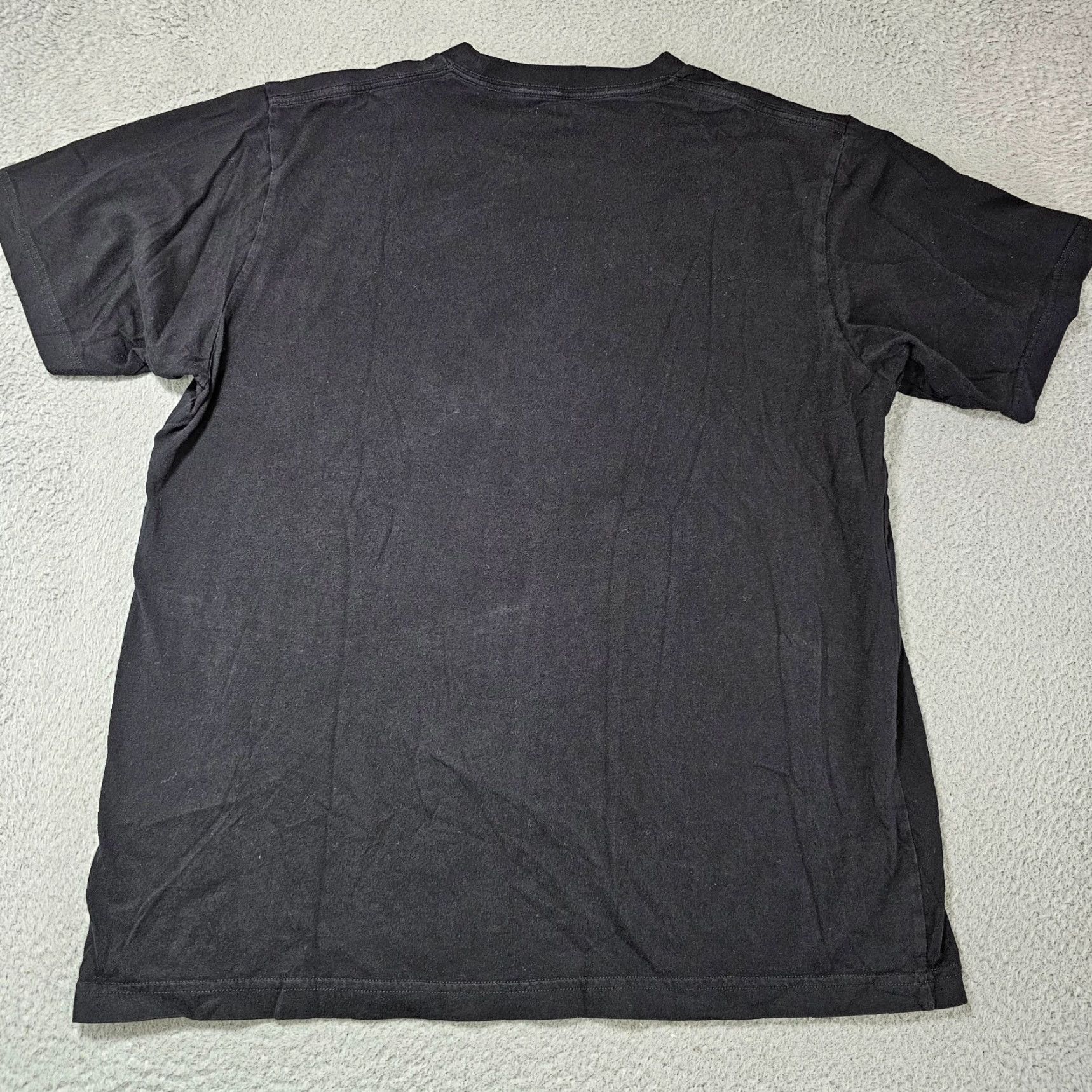 Uniqlo Zenitsu Shirt Uniqlo T-Shirt Adult L Black Graphic Print Crewneck Men Anime Art 60s? Size US L / EU 52-54 / 3 - 5 Thumbnail