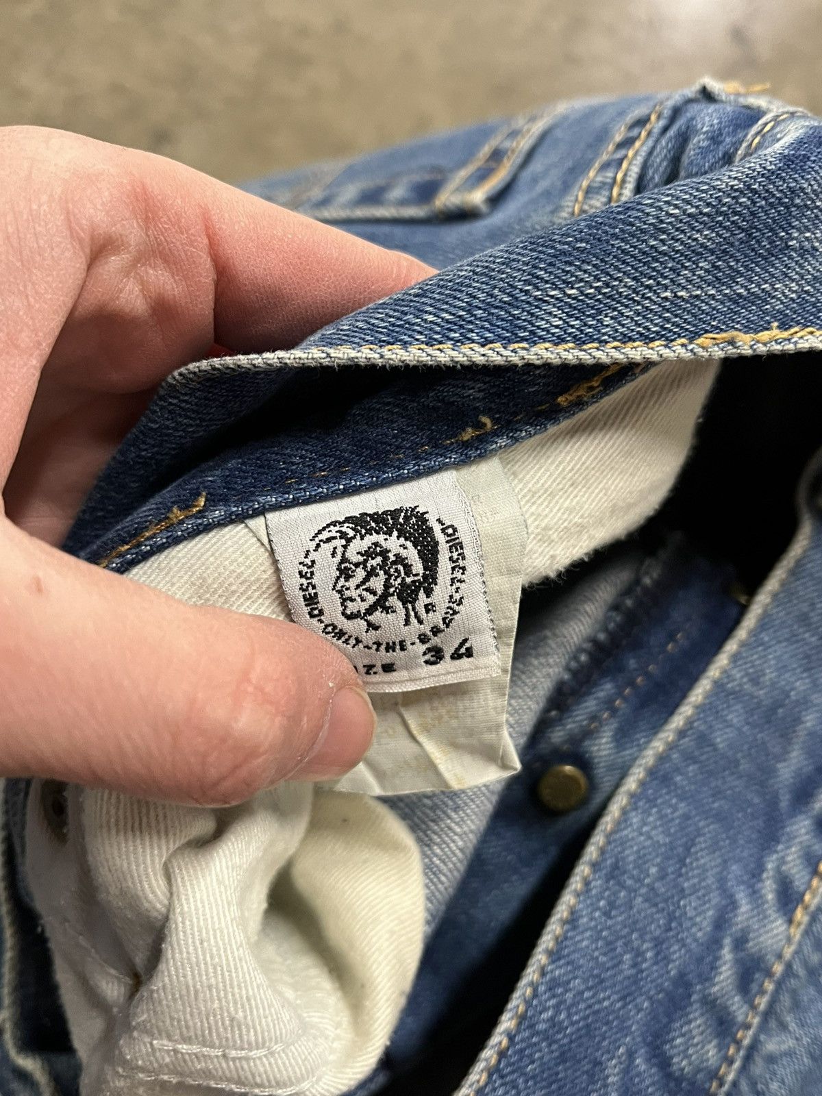 Diesel × Vintage Diesel vintage baggy fit denim skater hype rare streetwear Size US 34 / EU 50 - 10 Thumbnail