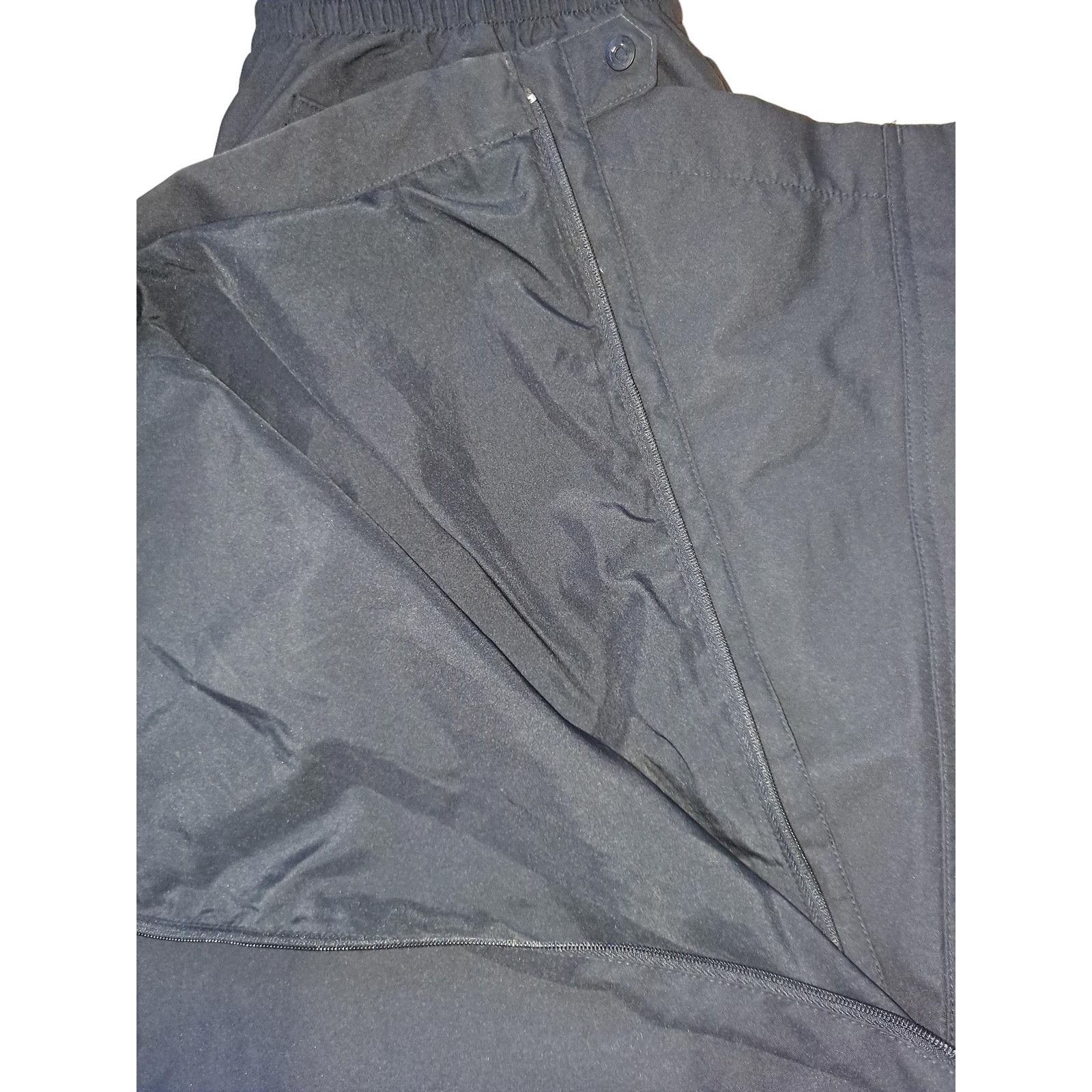 Nike Nike Storm fit Swishy Snow Pants with Zip Bottom of the Legs Size ONE SIZE - 9 Thumbnail