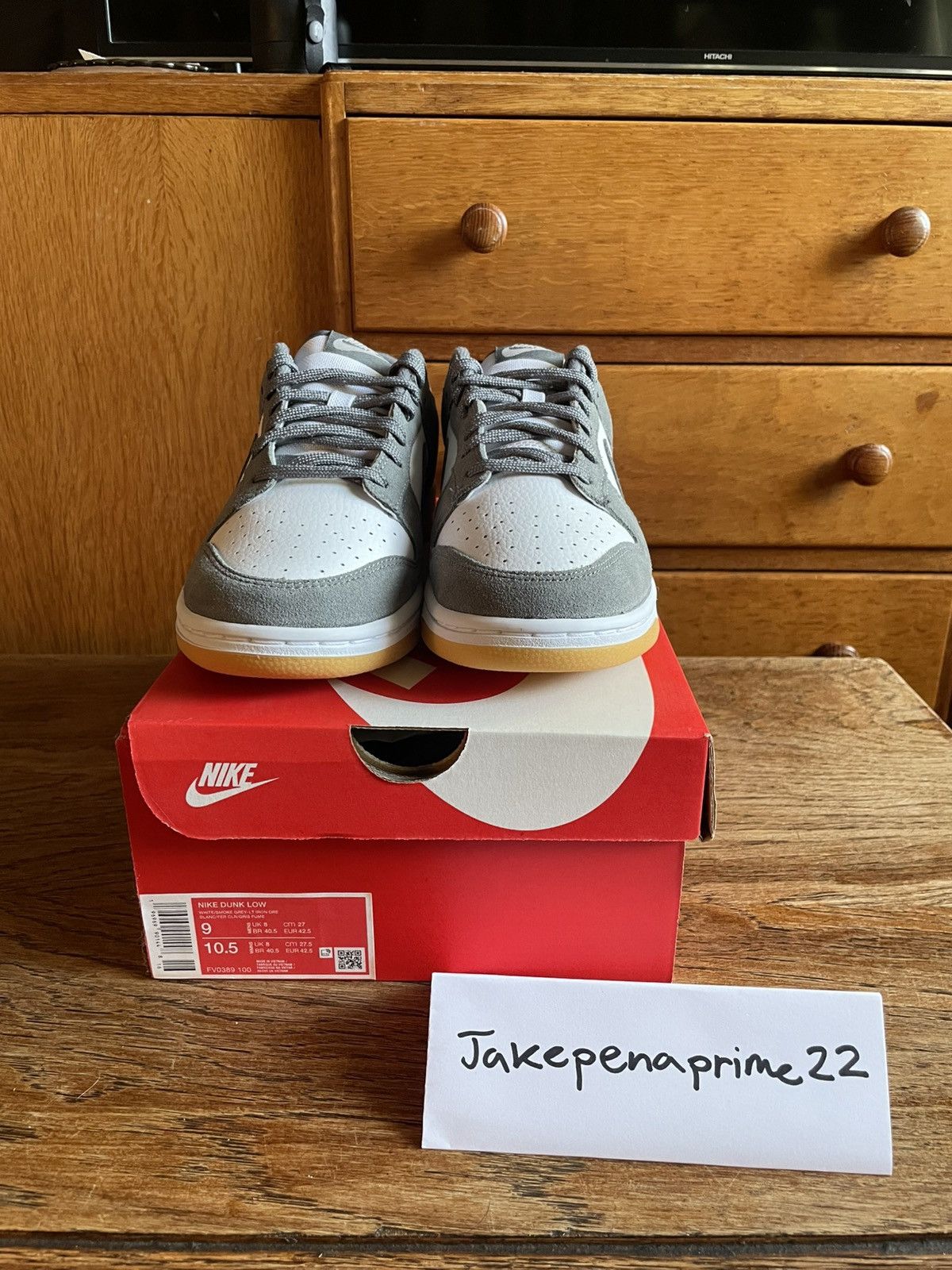 Nike Nike Dunk Low, white & smoke grey Size US 9 / EU 42 - 7 Thumbnail