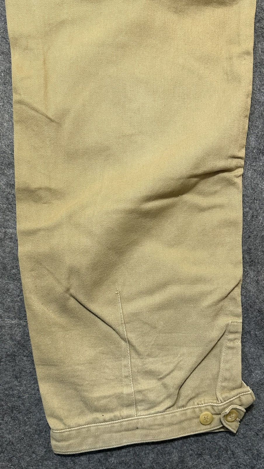 Issey Miyake Issey Miyake men's cotton pants in beige. Size US 36 / EU 52 - 7 Thumbnail