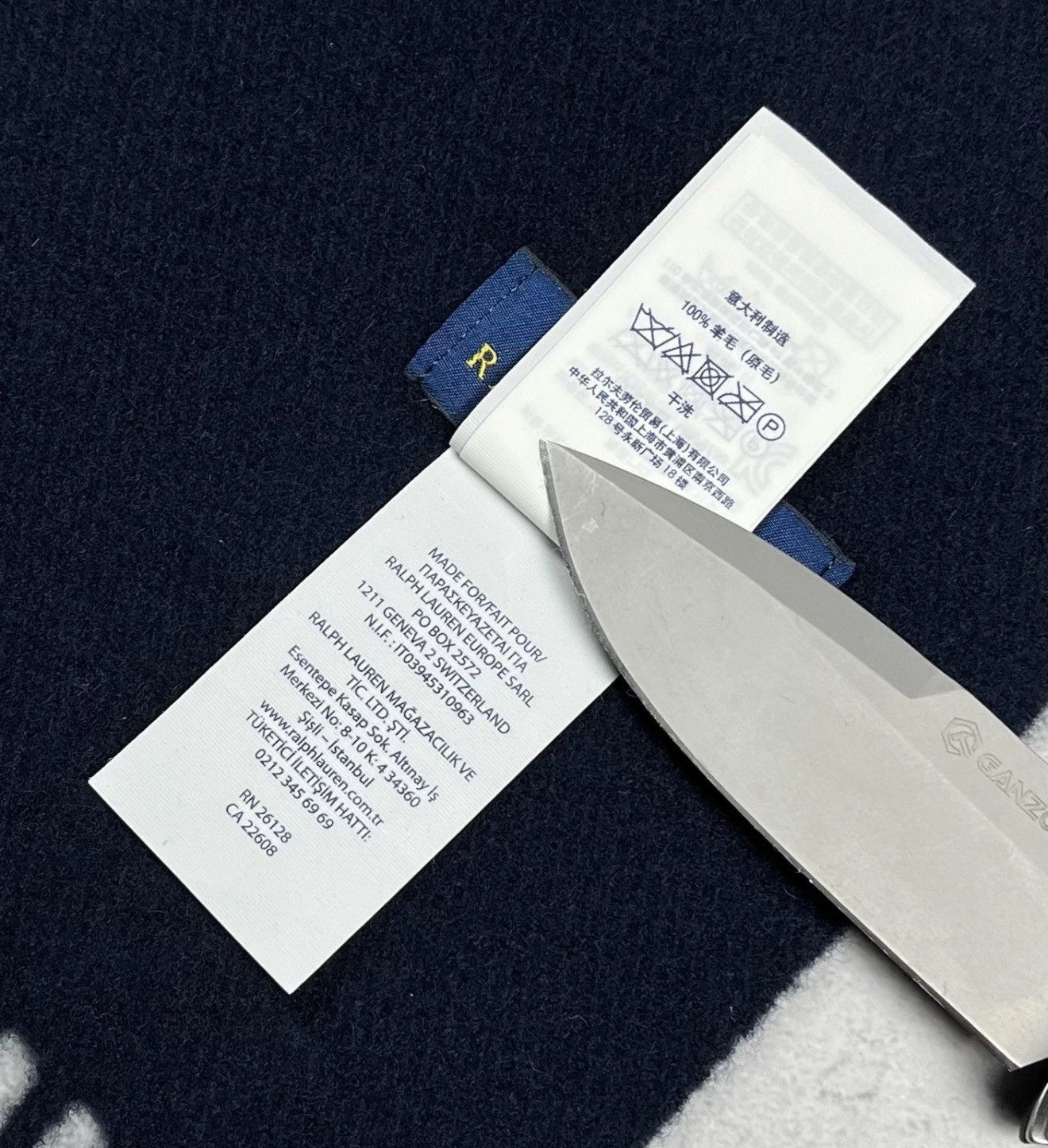Polo Ralph Lauren Polo Ralph Lauren Bear 100% Virgin Wool Scarf One Size Navy Size ONE SIZE - 12 Thumbnail