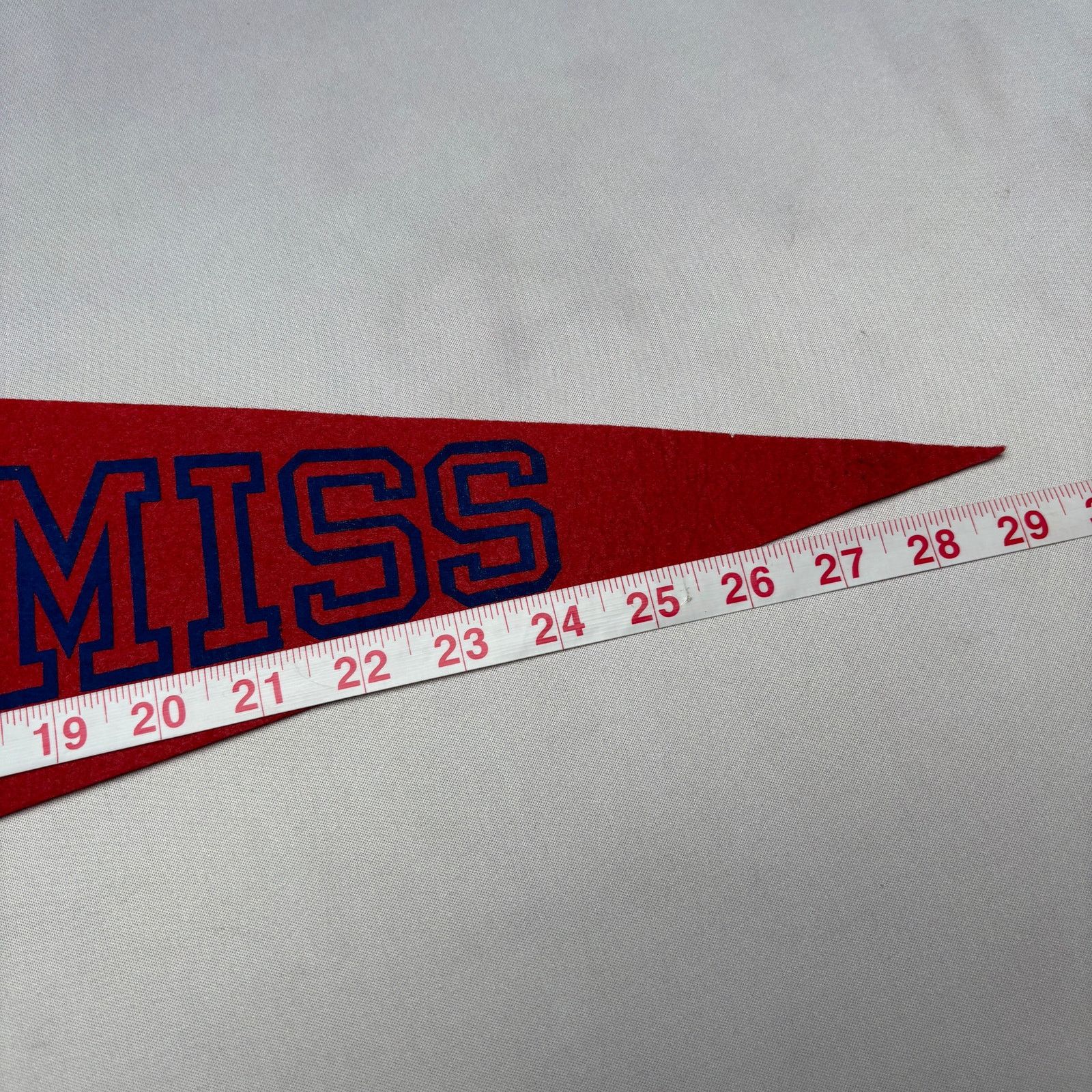 Vintage VTG University Mississippi Ole Miss Rebels Felt Pennant 50s Size ONE SIZE - 6 Thumbnail