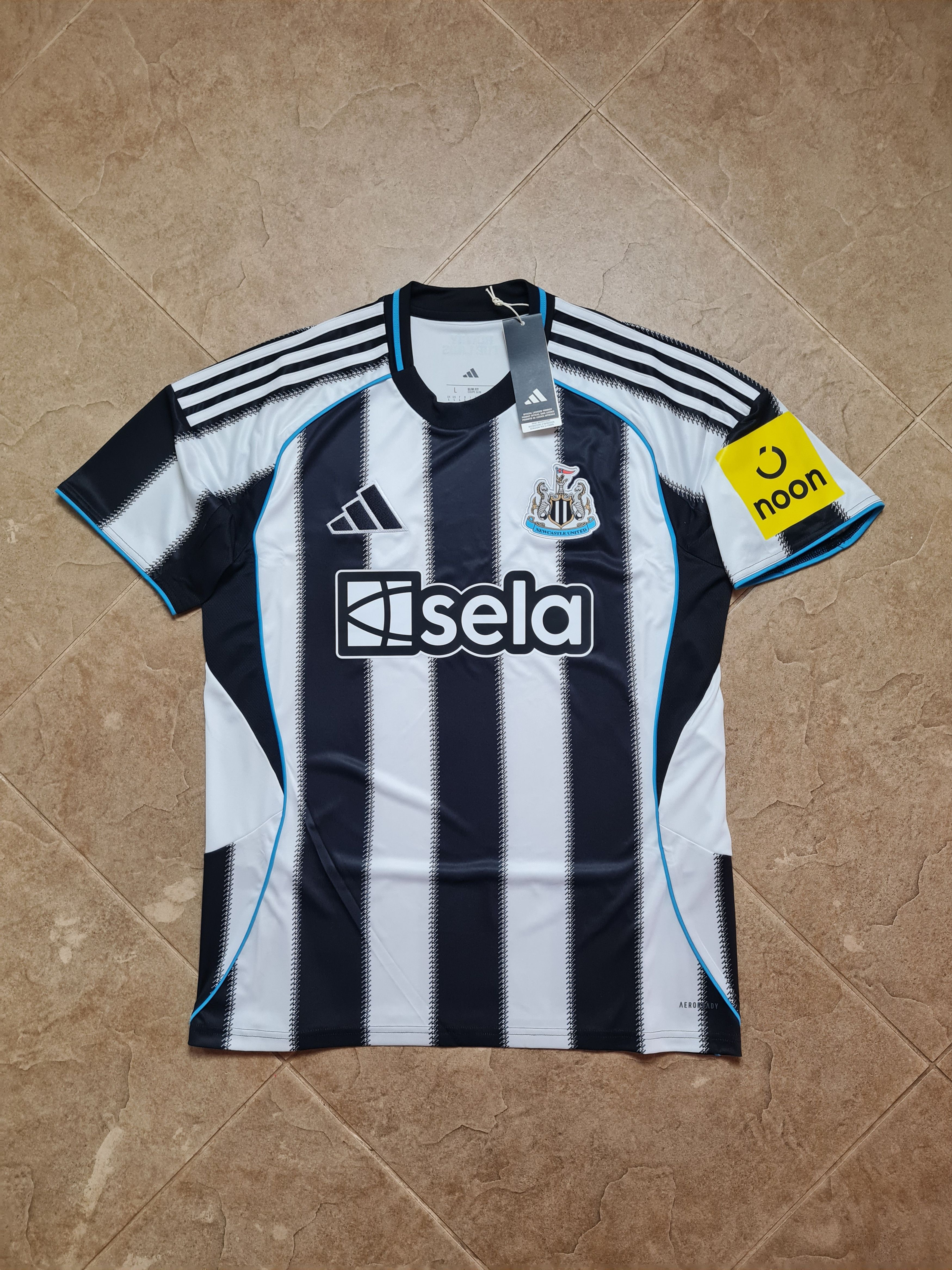 Adidas Adidas Newcastle United 24/25 Home Jersey Sela Noon JI 7382 Size US L / EU 52-54 / 3 - 14 Thumbnail