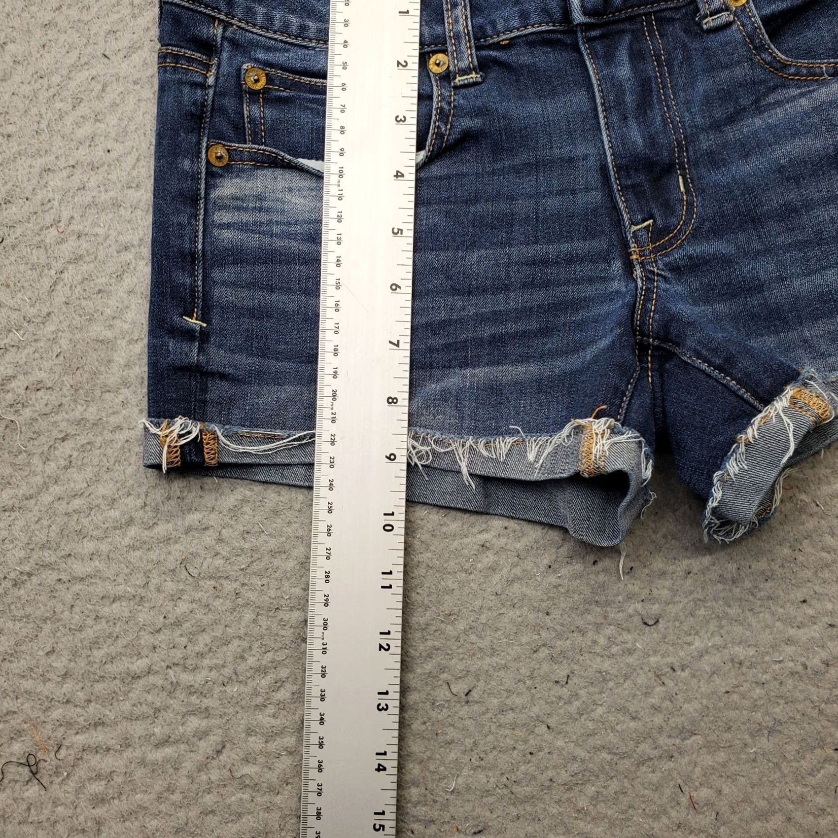 American Eagle Outfitters American Eagle Outfitters Shortie Shorts Womens 2 Blue Stretch Cuffed Whiskered Denim 5-Pocket Regular Fit, Casual, Summer Womens Size 2 Blue Size 26" / US 2 / IT 38 - 3 Thumbnail