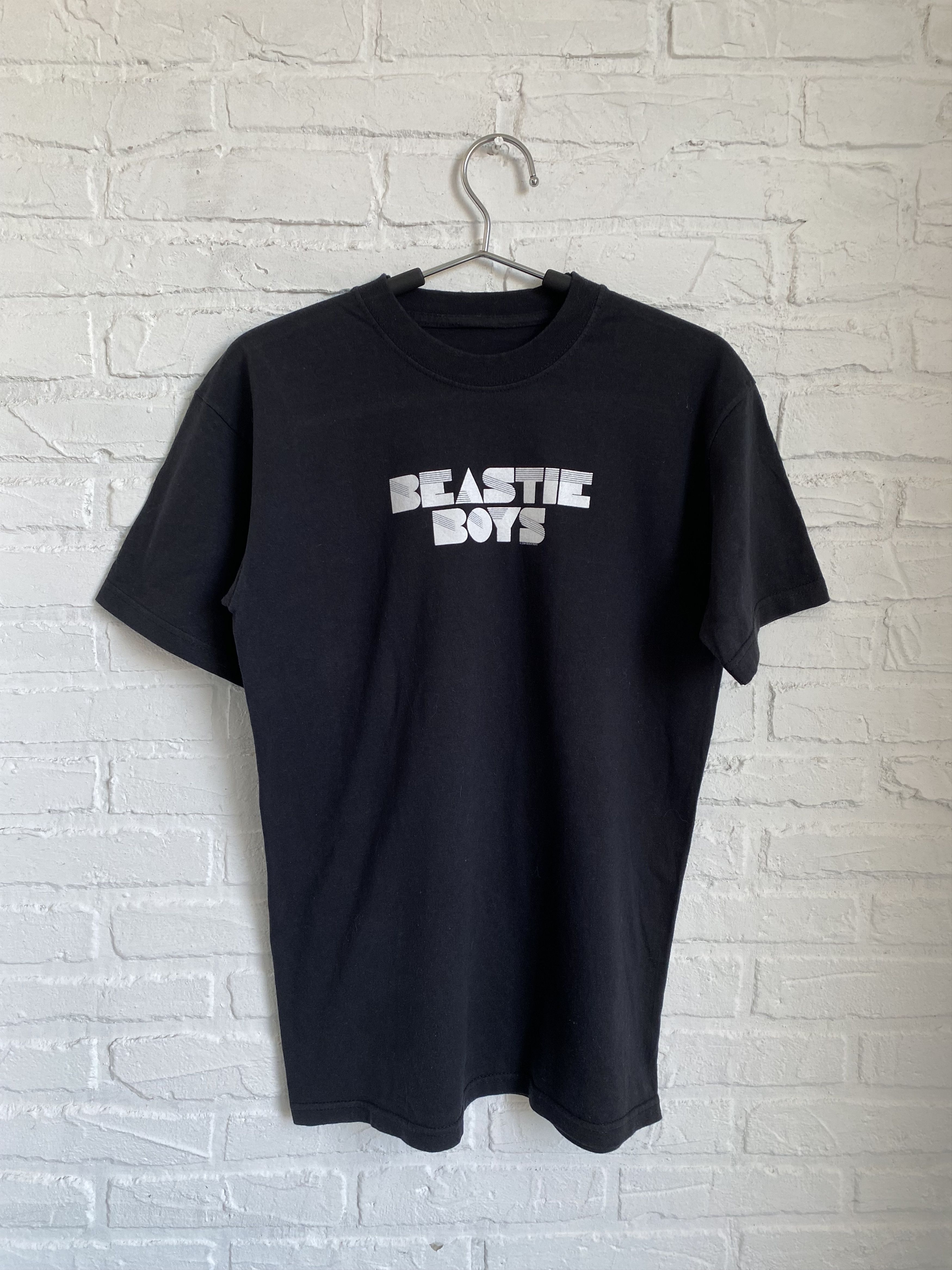 Band Tees × Rap Tees × Vintage Vintage 2004 beastie boys to the 5 boroughs t-shirt Size US M / EU 48-50 / 2 - 5 Thumbnail