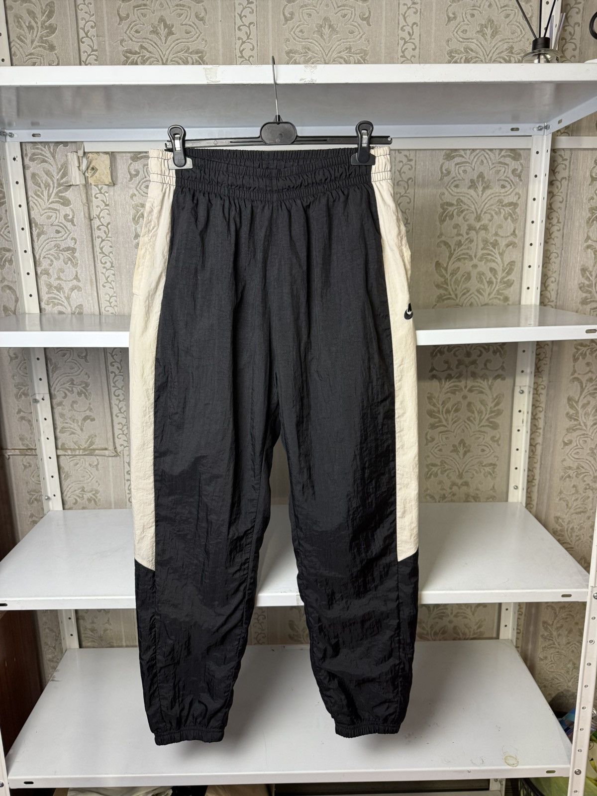 Nike Vintage Nike Nylon Drill Pants Y2K Black Size US 34 / EU 50 - 23 Thumbnail