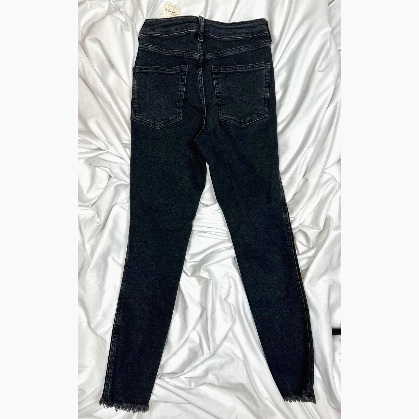 Free People Free People High Rise Jeggings Black size 28 Size 28" / US 6 / IT 42 - 9 Thumbnail