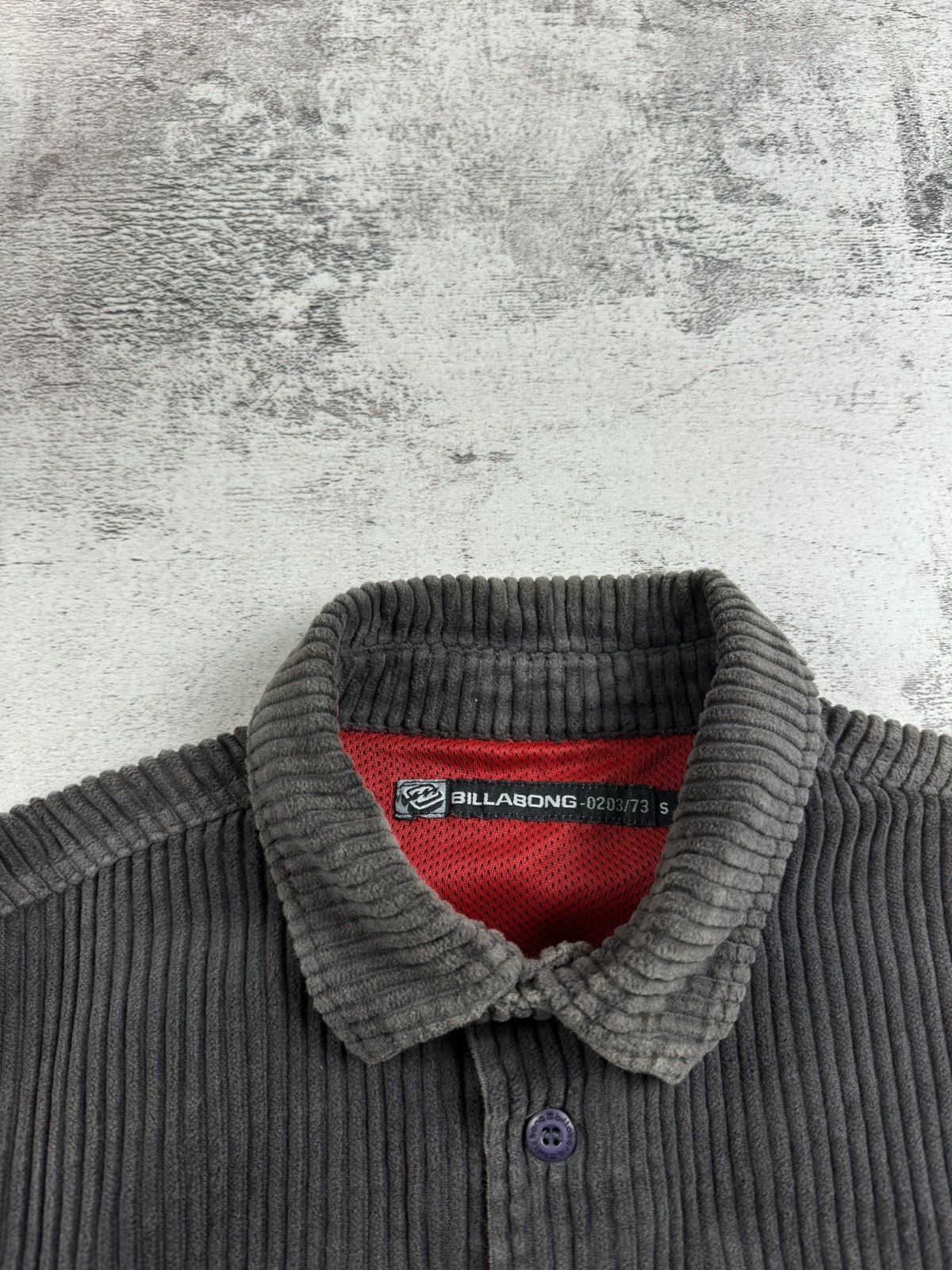 Billabong Billabong Corduroy Velvet Velour Overshirt Button Pullover Size US S / EU 44-46 / 1 - 9 Thumbnail