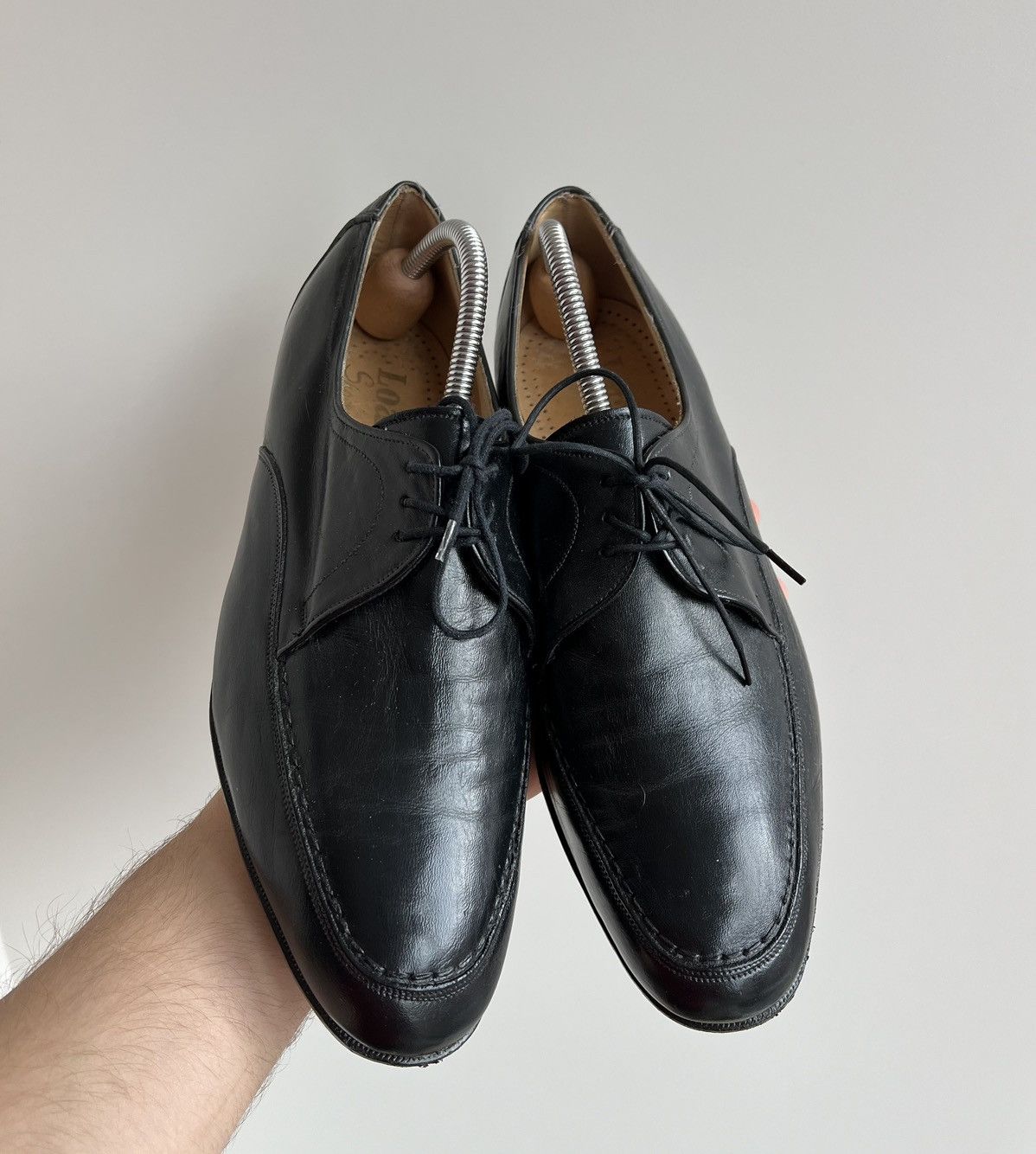 Loake × Vintage Vintage Loake Leather Black Shoes Size US 10 / EU 43 - 2 Thumbnail