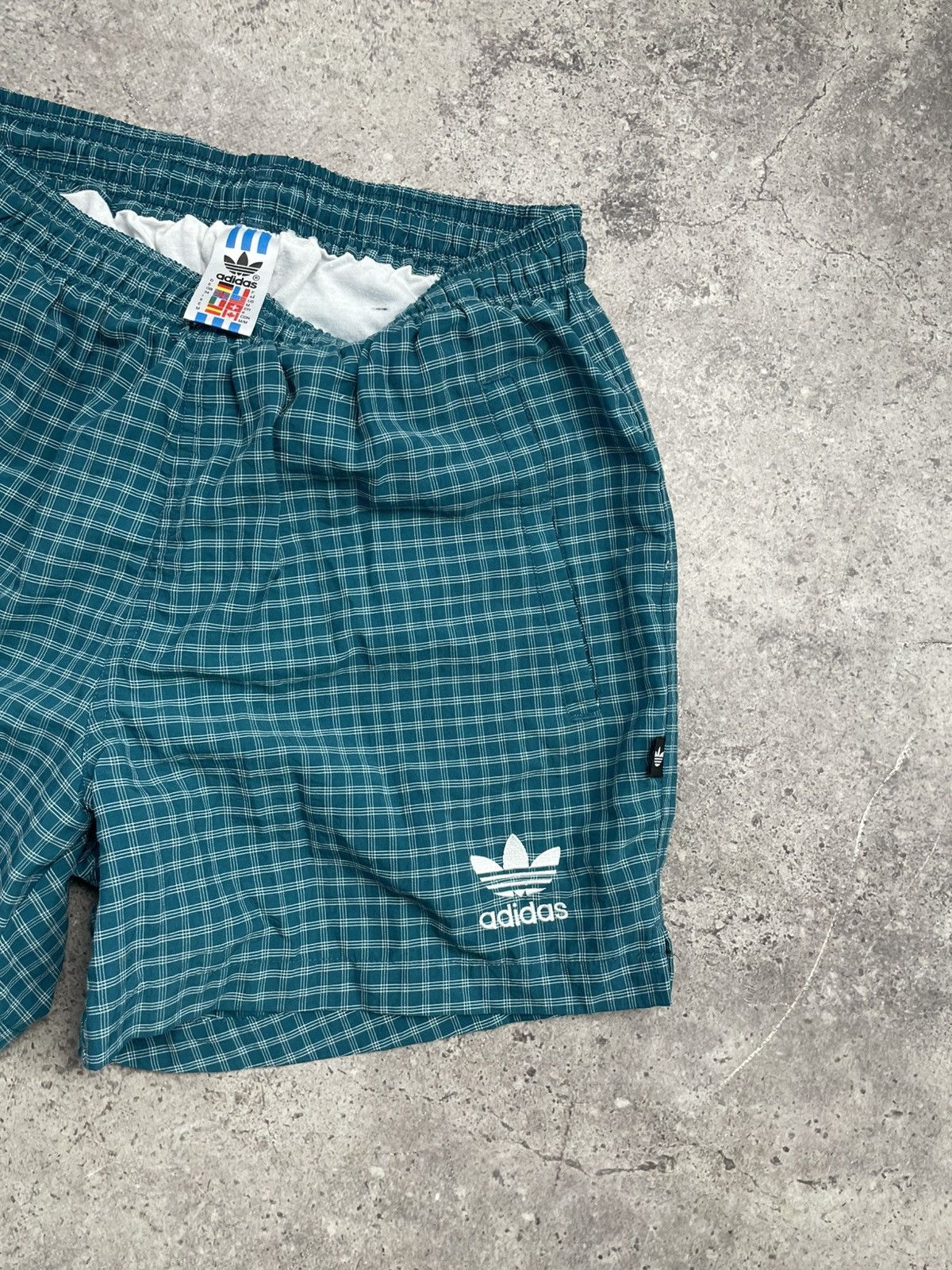 Adidas × Vintage Adidas vintage shorts Size US 34 / EU 50 - 2 Thumbnail