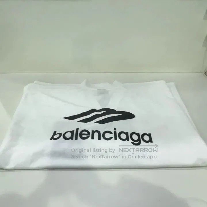 Balenciaga Balenciaga Skiwear V-Neck Long Sleeve T-Shirt. Size US XS / EU 42 / 0 - 8 Thumbnail