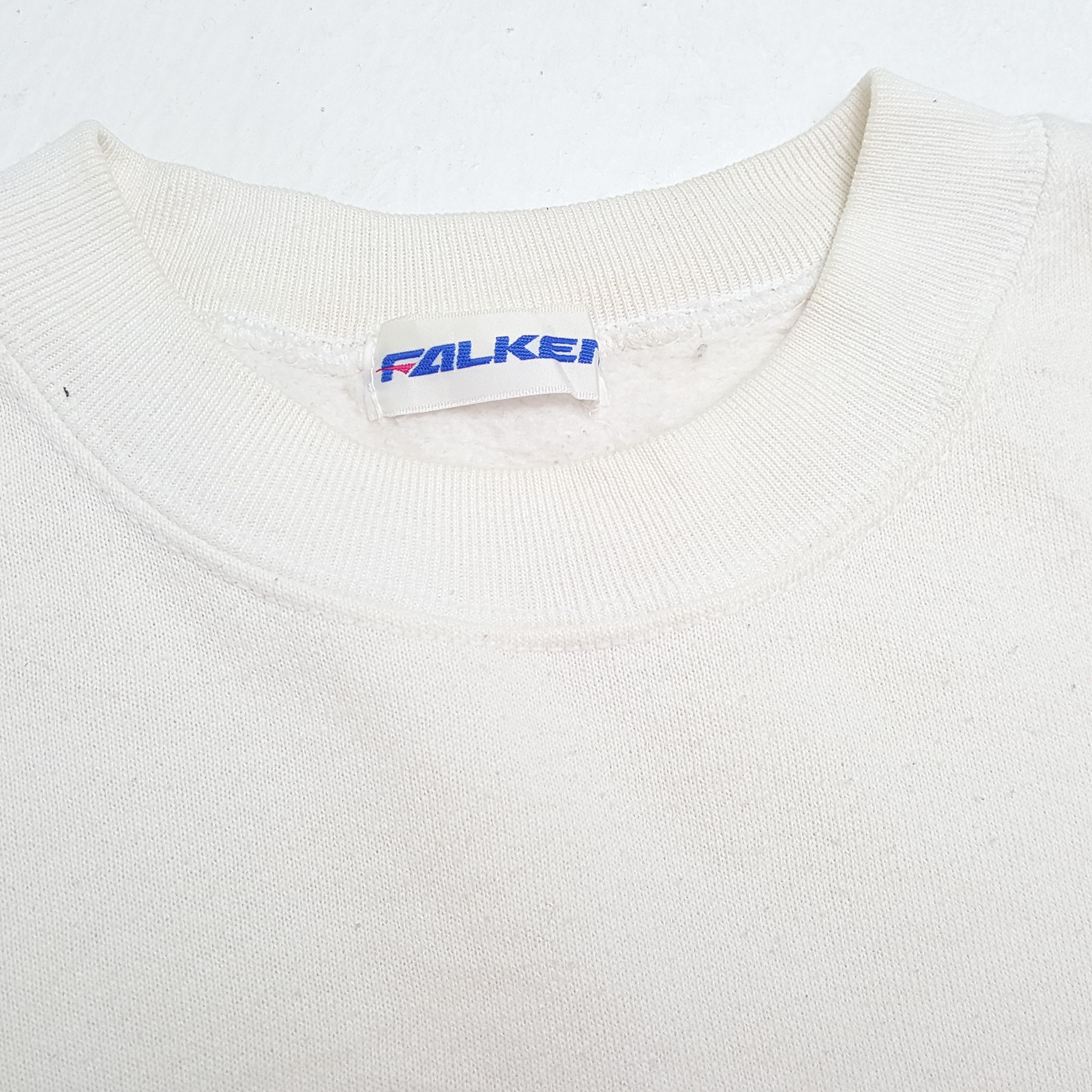 Vintage Vintage FALKEN Formula One Racing Tires Sweatshirts Size US L / EU 52-54 / 3 - 8 Thumbnail