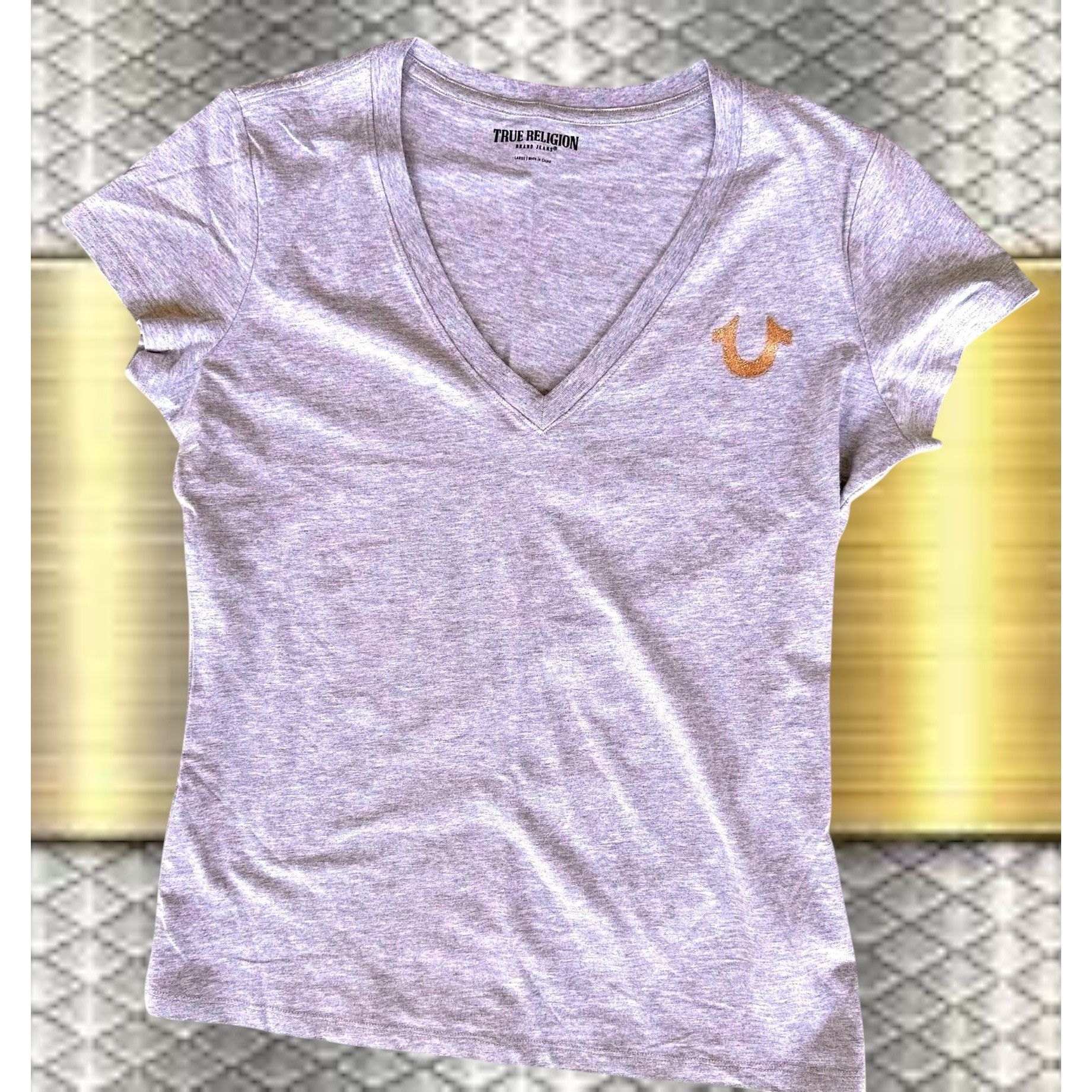 True Religion NWT True Religion Foil Logo Tee Top Large Heather Gray Horse Size L / US 10 / IT 46 - 1 Thumbnail