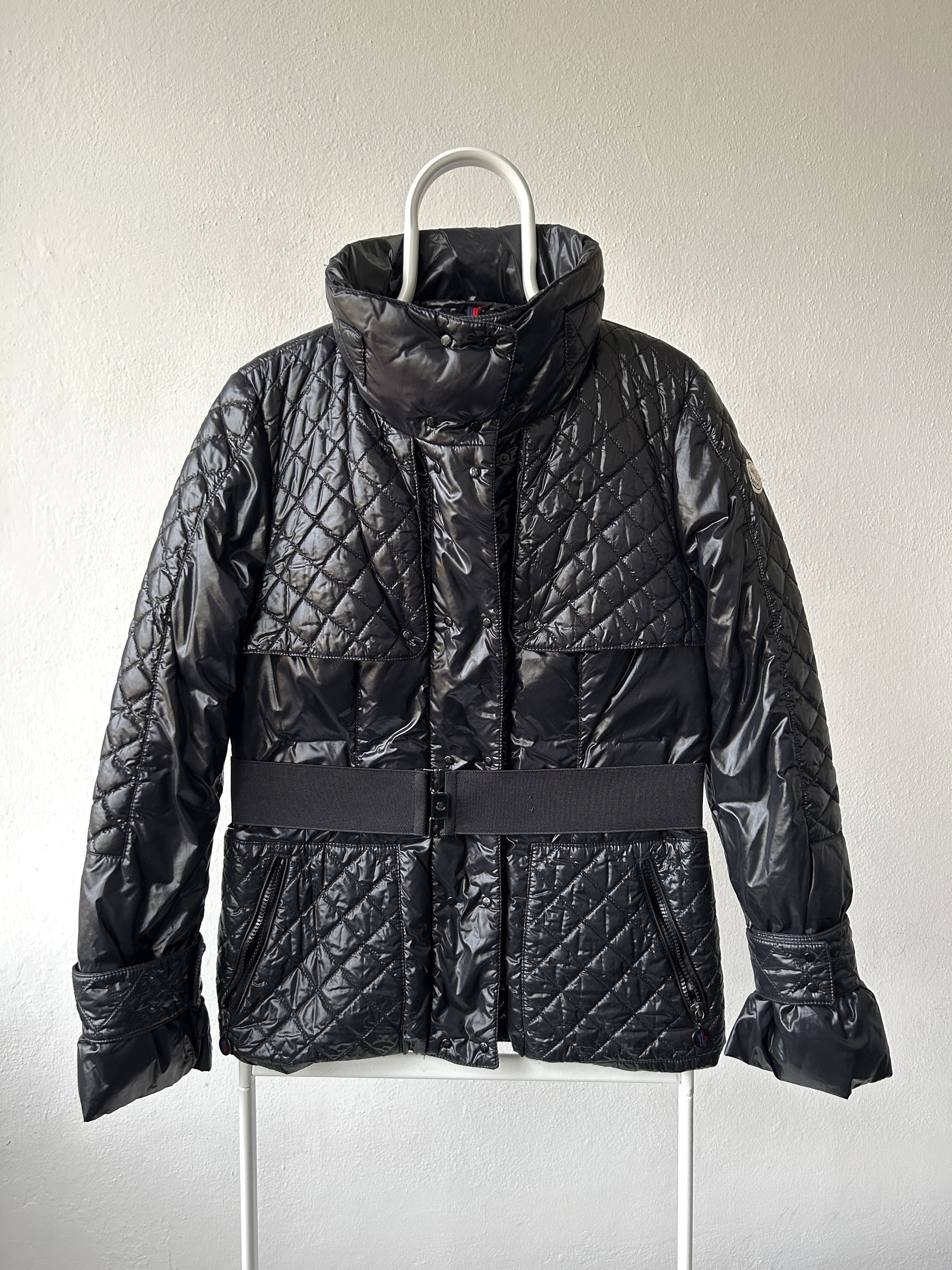 Moncler Moncler kingston belted quilted down jacket with badge Size M / US 6-8 / IT 42-44 - 2 Thumbnail