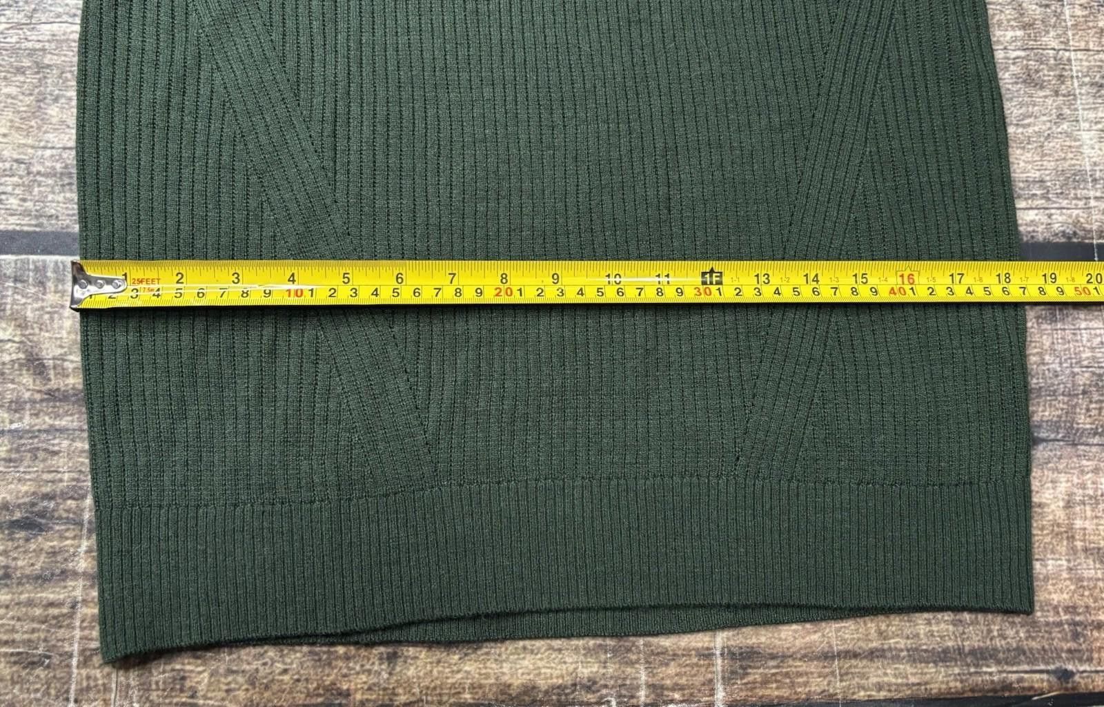 The Unbranded Brand Sweater Vest Womens Medium Merino Wool Blend V-Neck Pullover Size M / US 6-8 / IT 42-44 - 10 Thumbnail