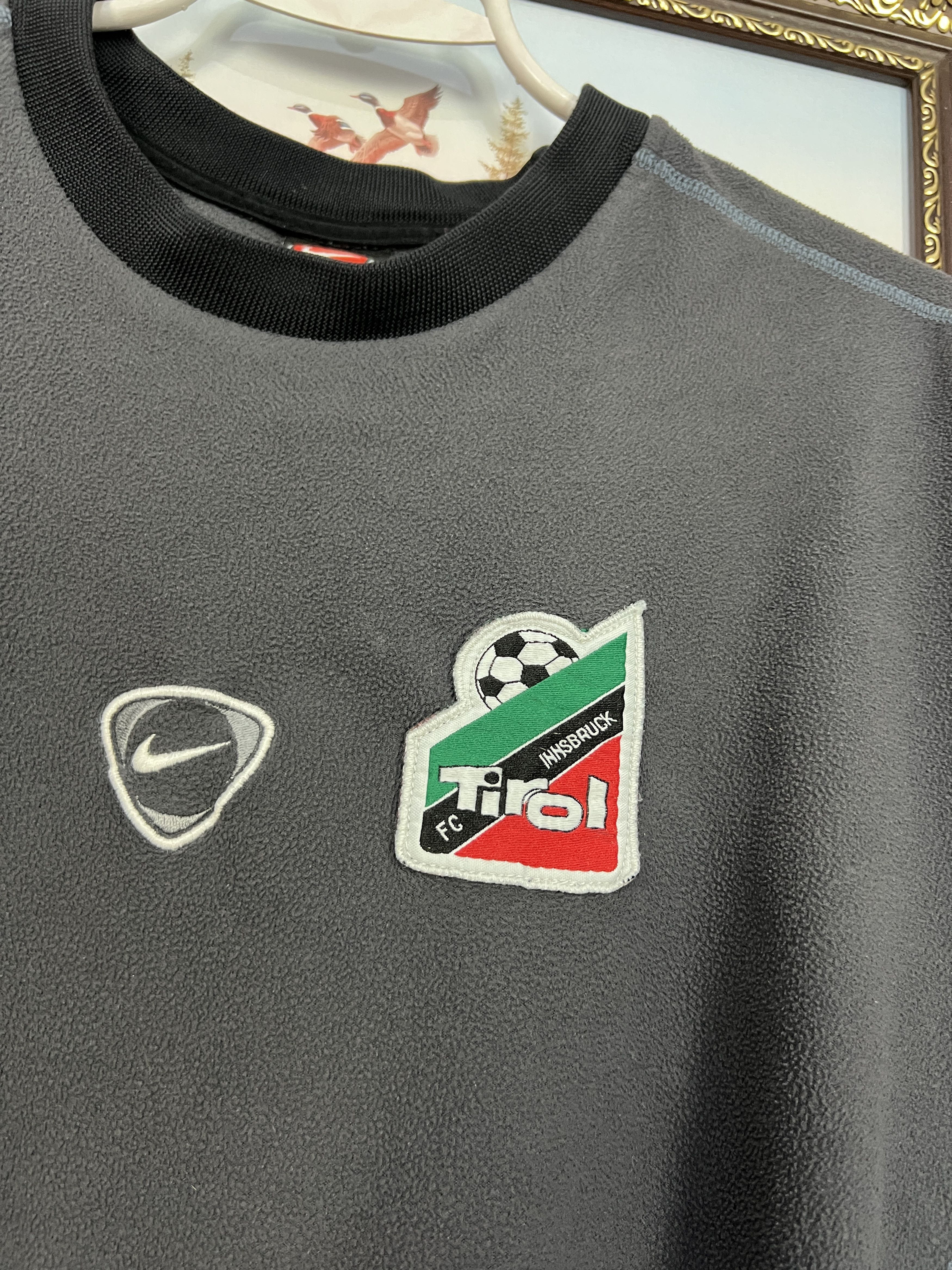 Nike Vintage 90's Nike Tirol Innsbruck Football Fleece Sweatshirt Size US L / EU 52-54 / 3 - 3 Thumbnail