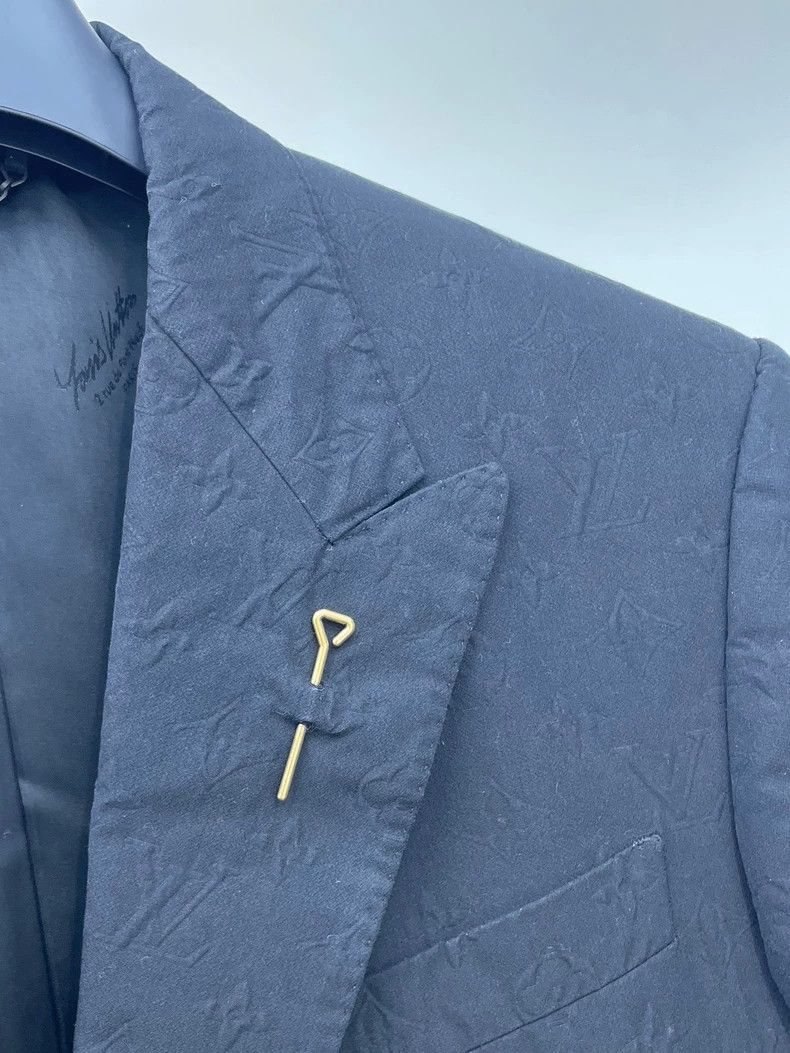 Louis Vuitton Louis Vuitton Embossed Logo Pin blazer 2504-Nextarrow Size 52R - 4 Thumbnail