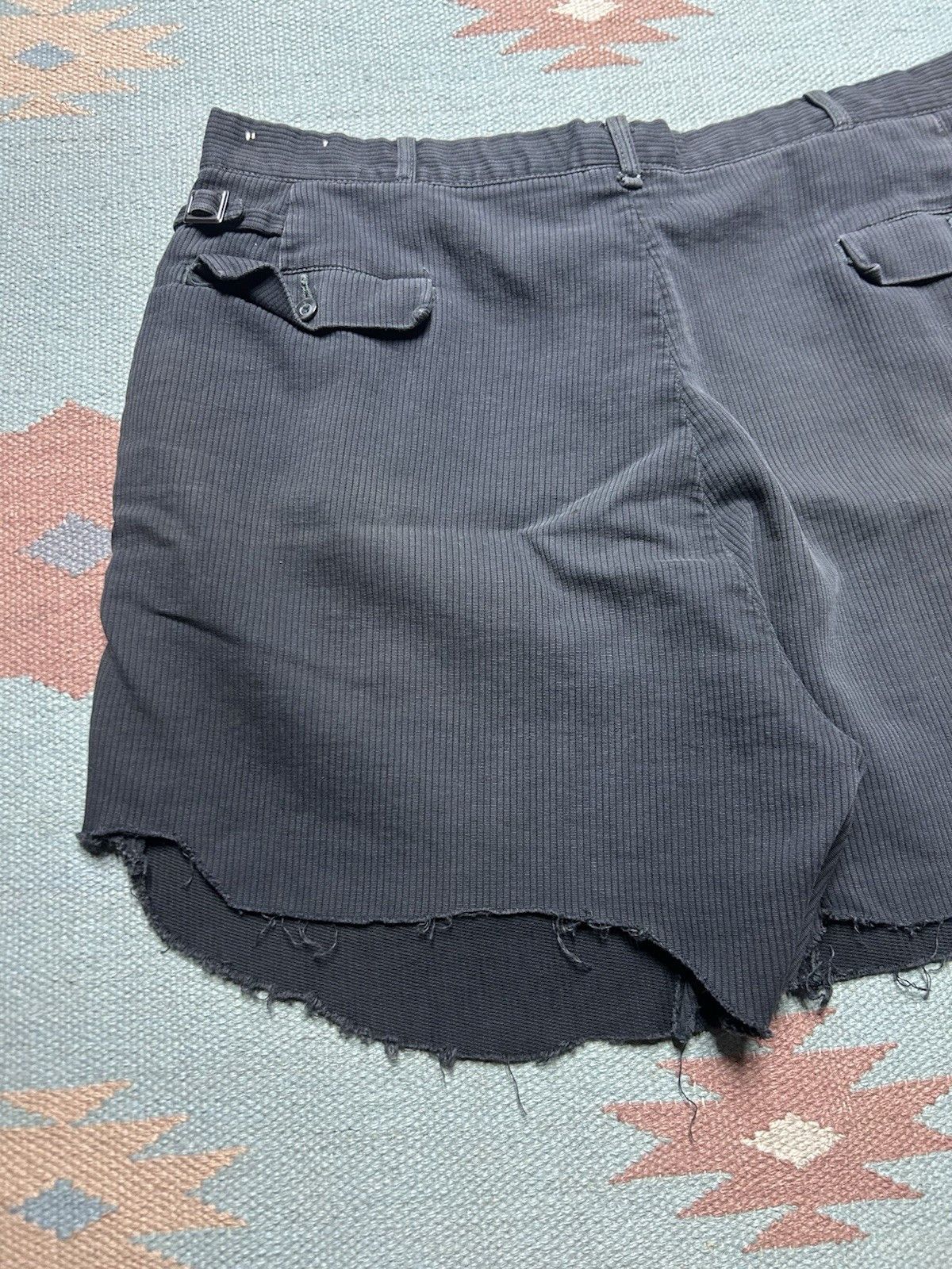 Vintage Vintage 50s black pique shorts cut off side cinch buckle 34 Size US 34 / EU 50 - 9 Thumbnail