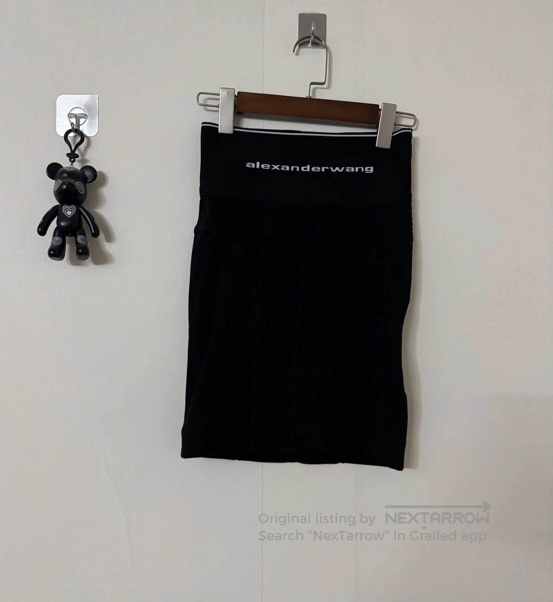 Alexander Wang alexander wang bodycon skirt in black. Size 22" - 1 Thumbnail