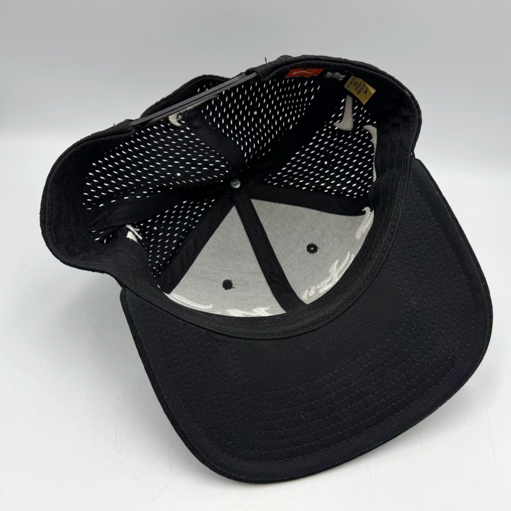 Nike Nike QT S Roshe PRO Snapback Hat 807822-010 Black Adjustable Japanese Cap Mens Hat Size ONE SIZE - 6 Thumbnail
