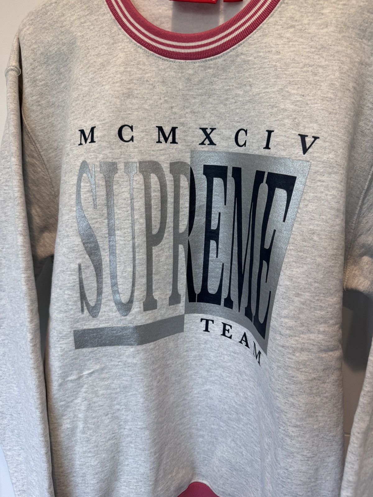 Supreme Supreme Mens Supreme Team Red Grey Crewneck Sweater size L Size US L / EU 52-54 / 3 - 4 Thumbnail