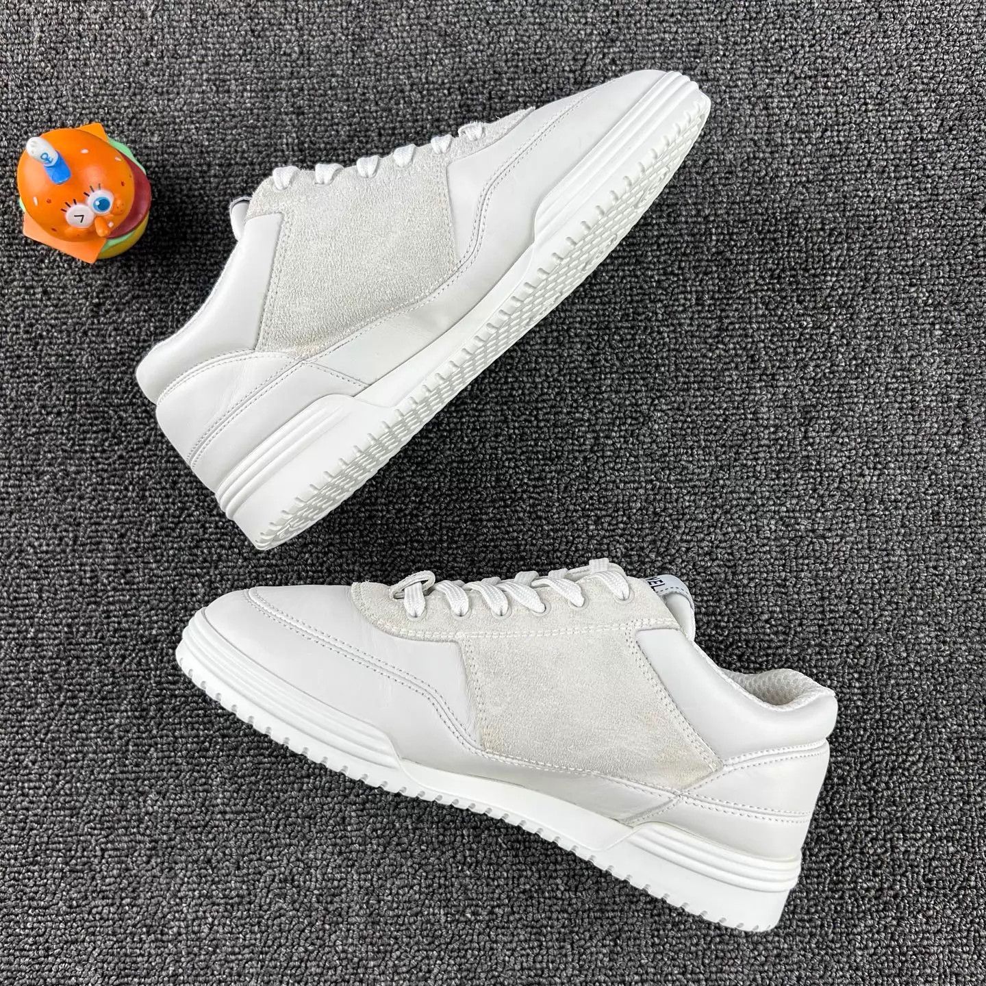 Chanel Chanel 24C White Sneakers Size 35 Size US 4.5 / IT 34.5 - 3 Thumbnail